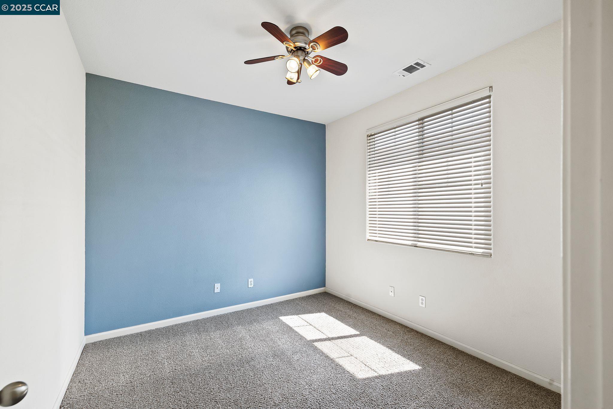 127 Sanford Ct