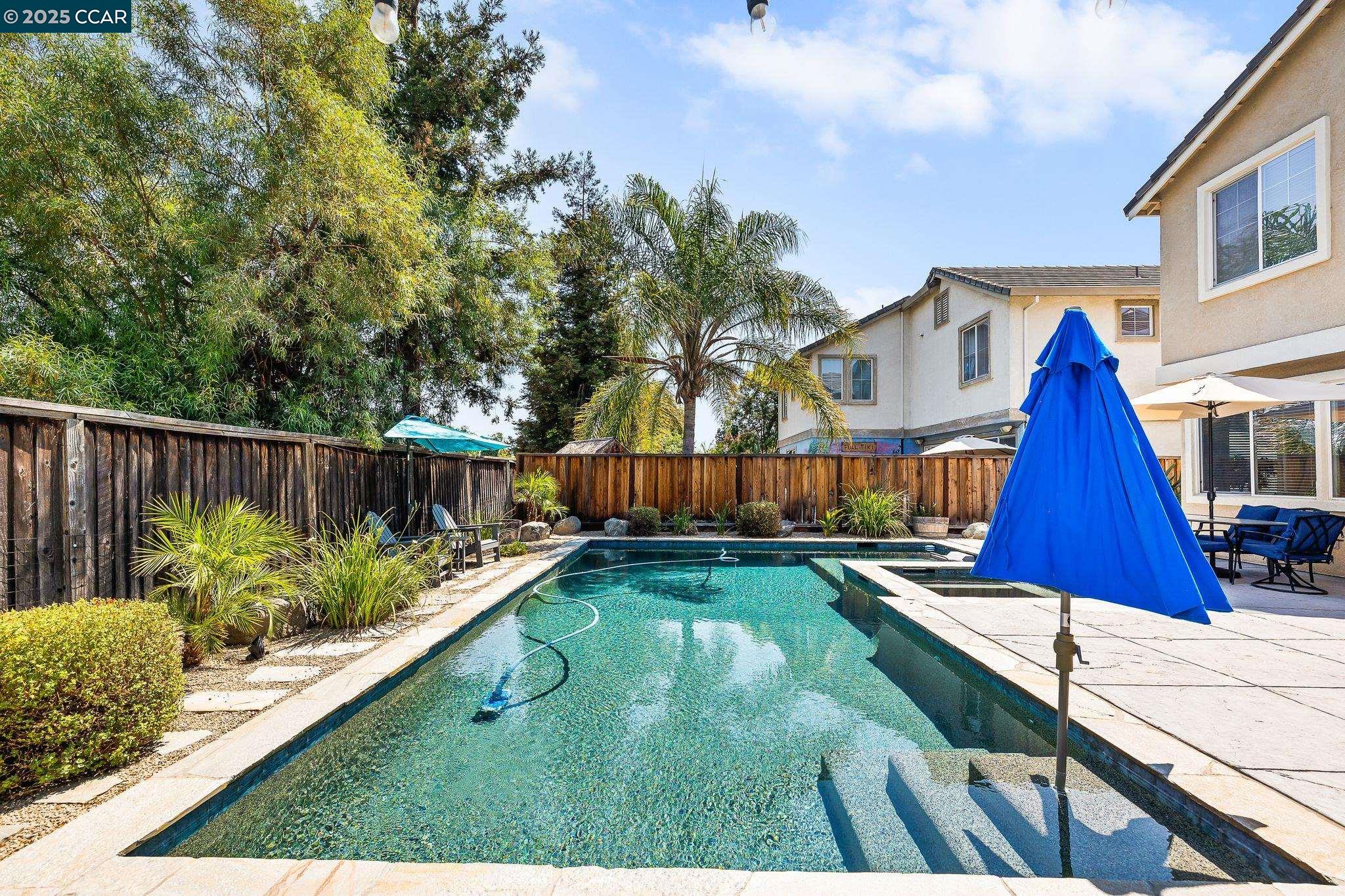 127 Sanford Ct