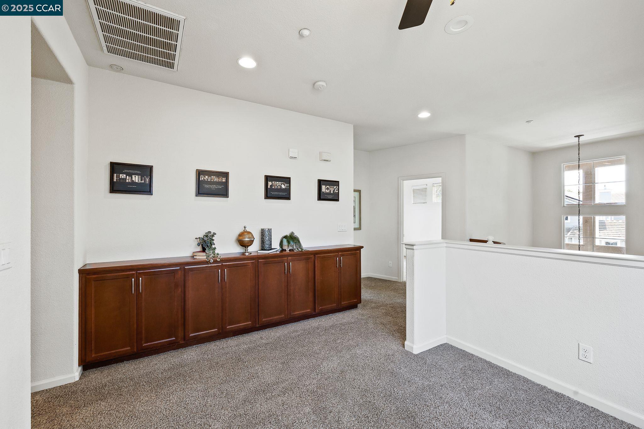 127 Sanford Ct