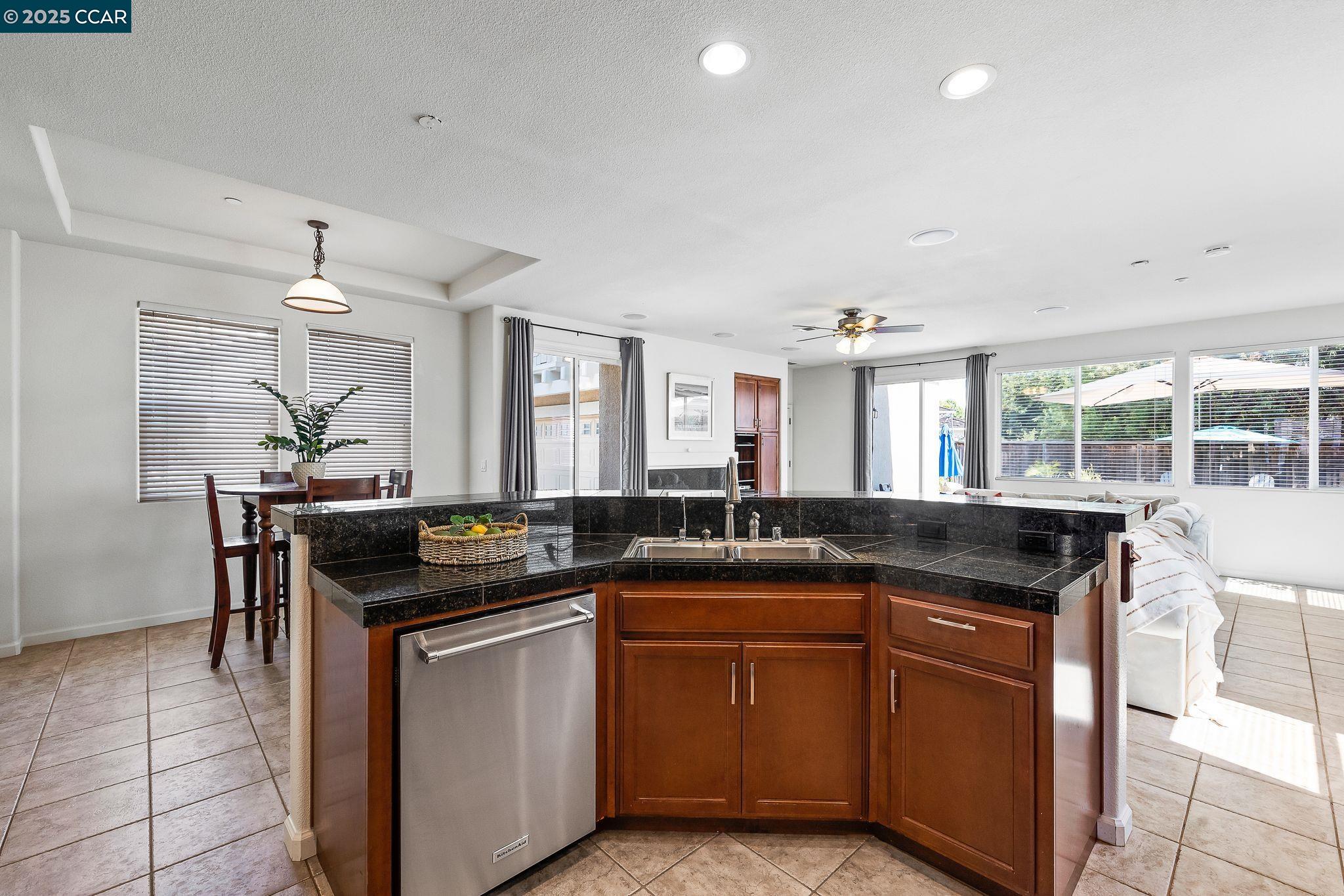 127 Sanford Ct