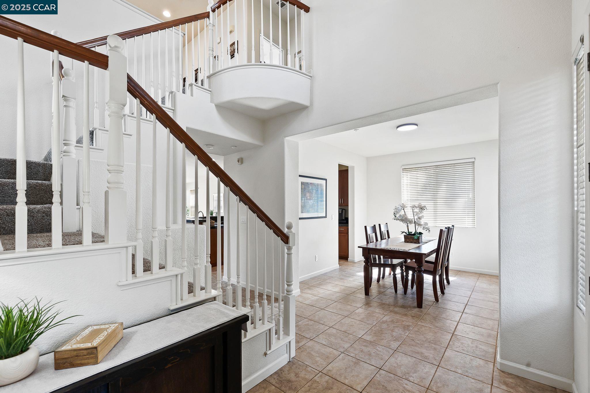 127 Sanford Ct