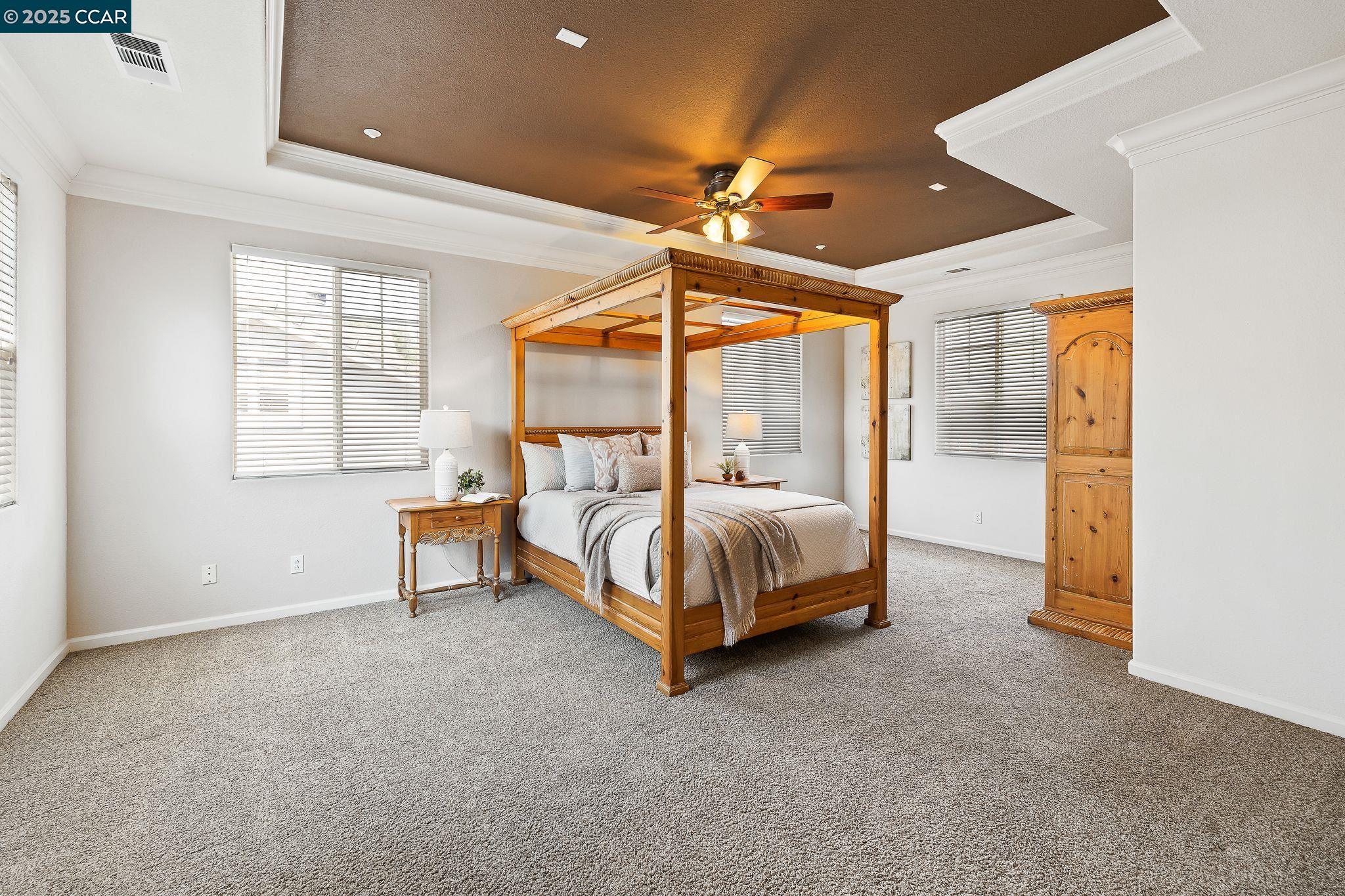 127 Sanford Ct