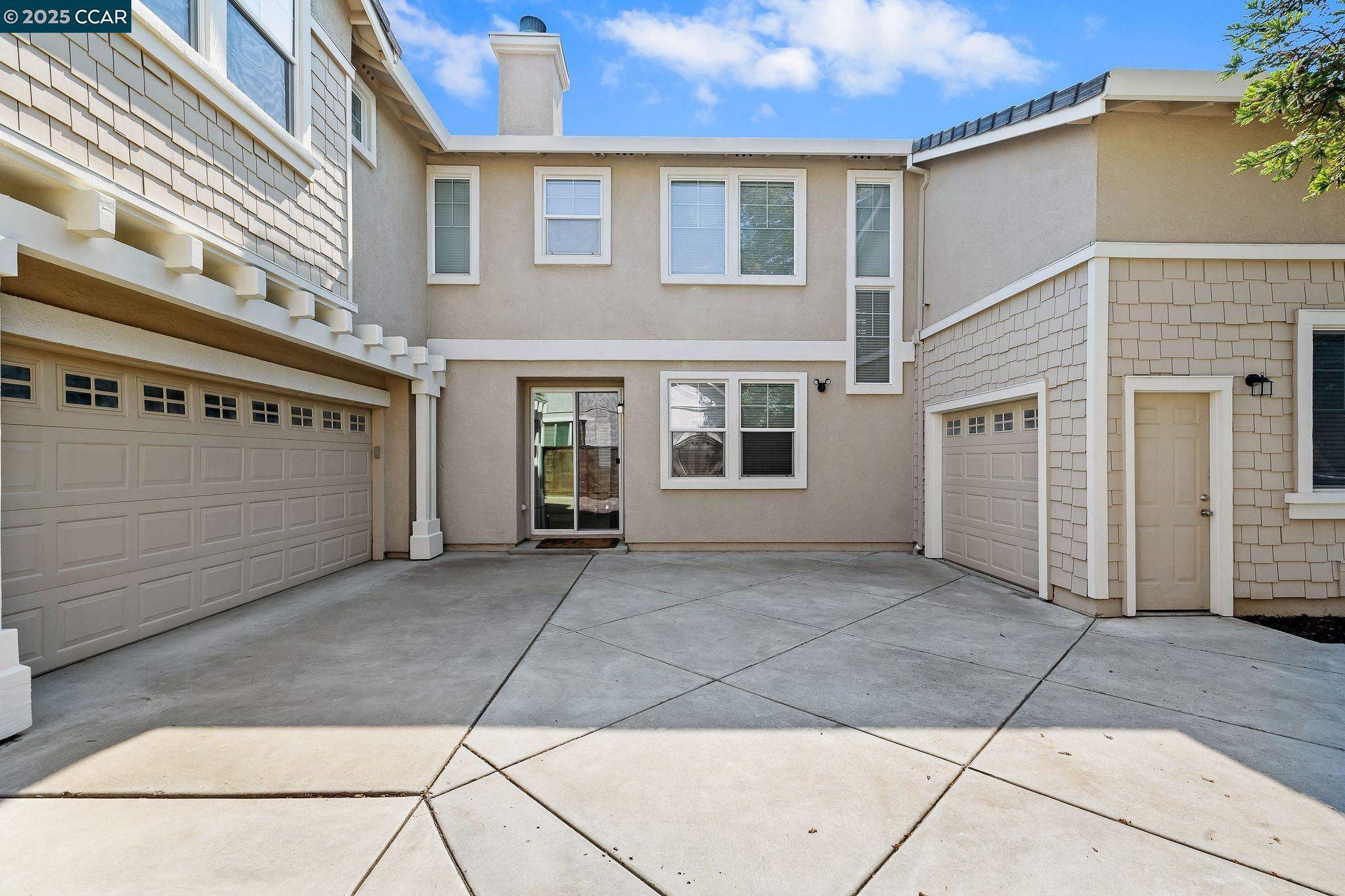 127 Sanford Ct