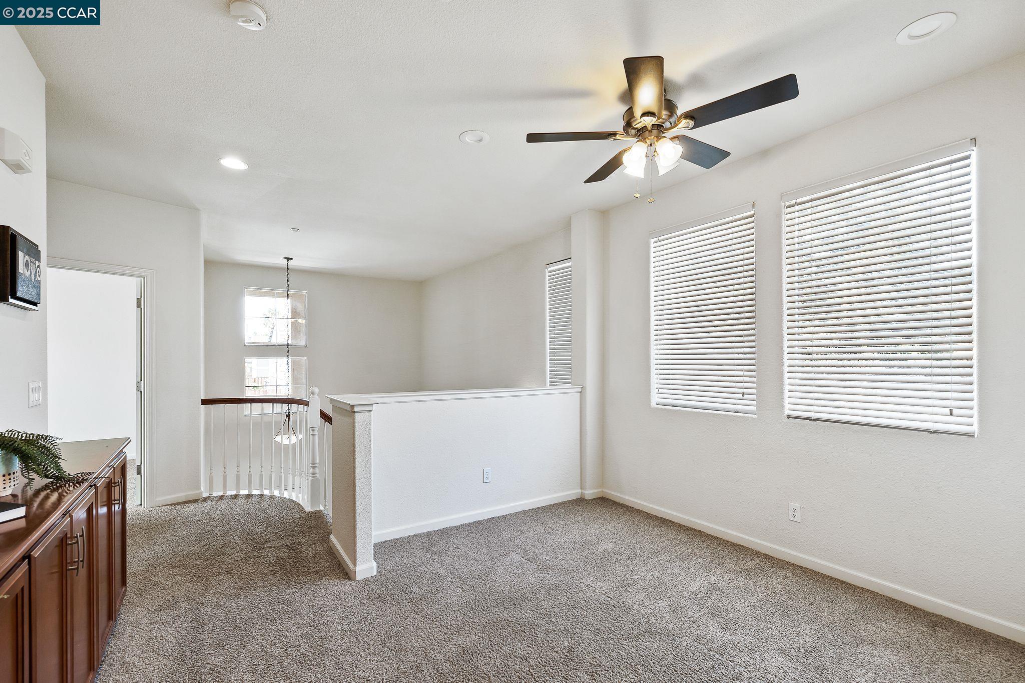127 Sanford Ct