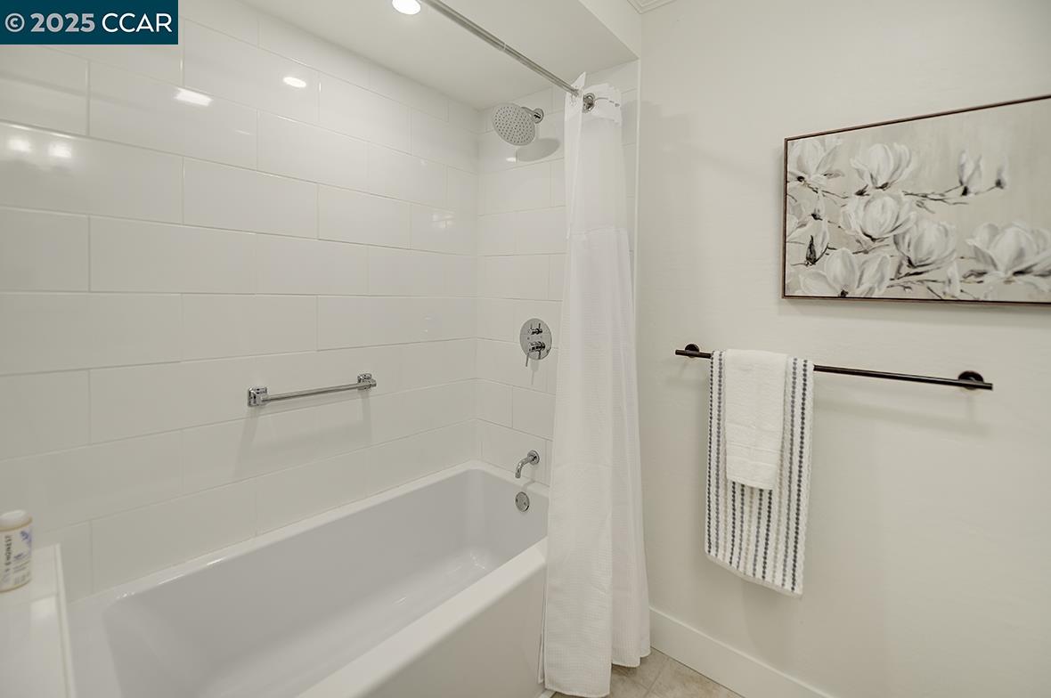 3474 Tice Creek Dr # 8