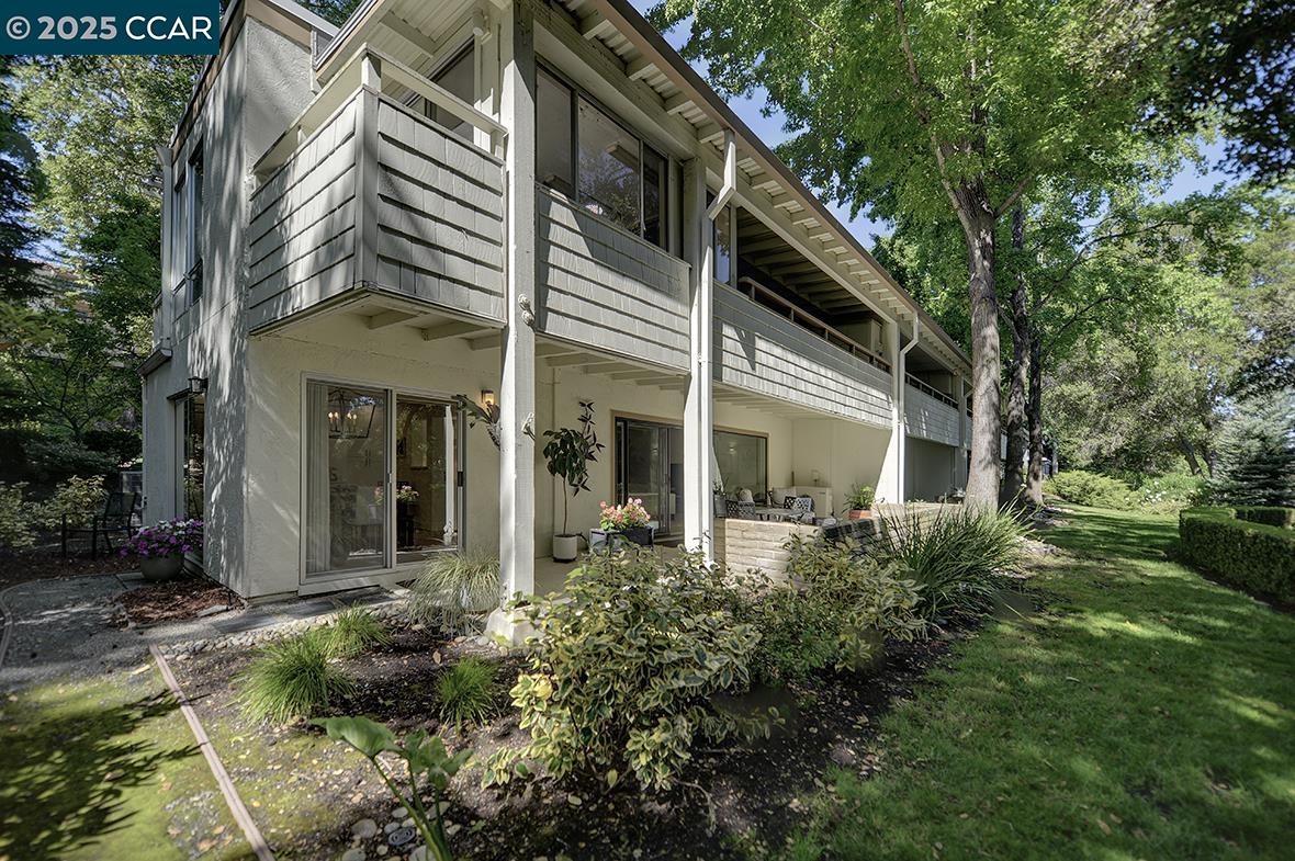 3474 Tice Creek Dr # 8
