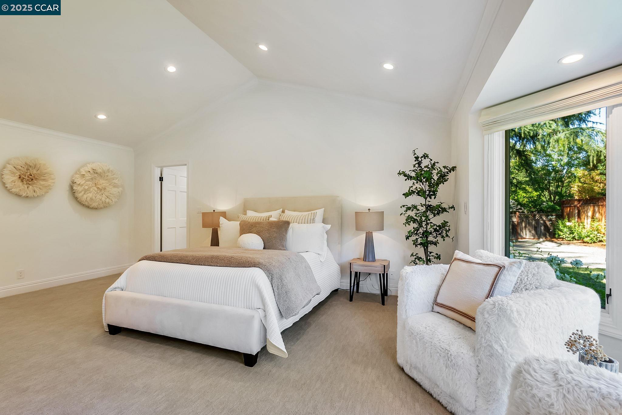 21 Carriage Ct