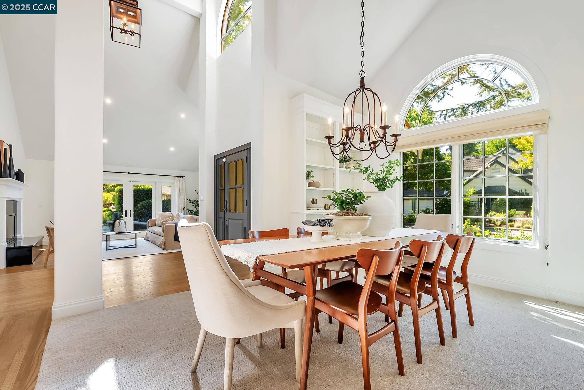 21 Carriage Ct