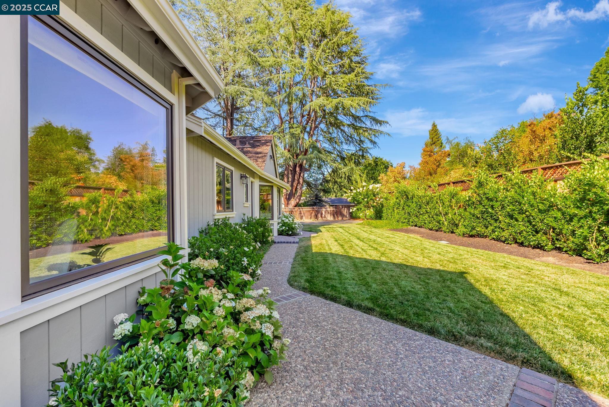 21 Carriage Ct