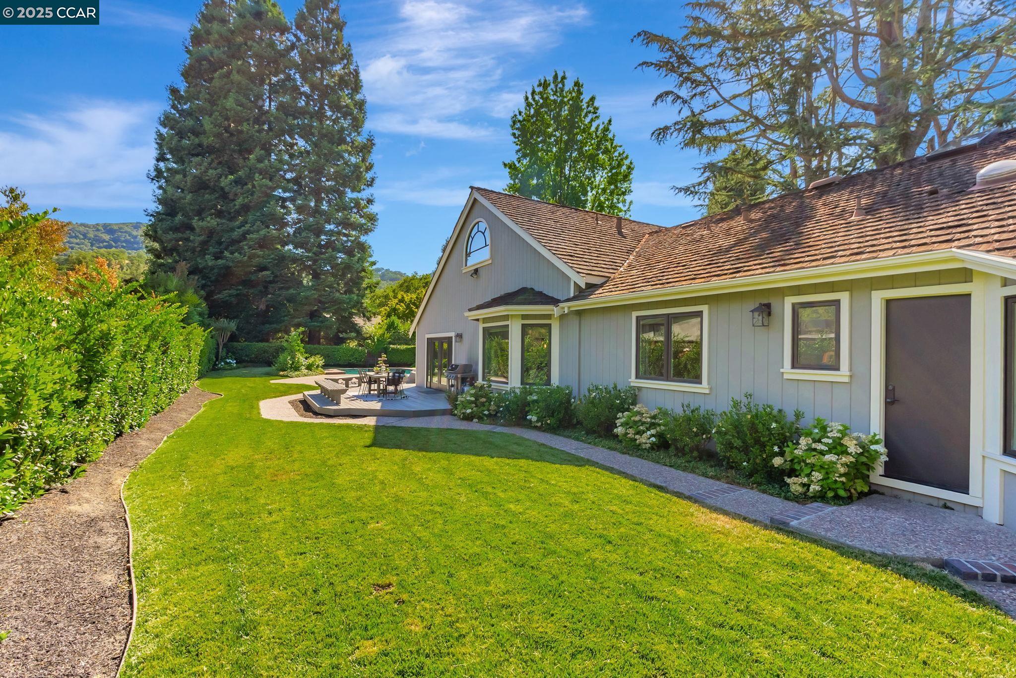 21 Carriage Ct
