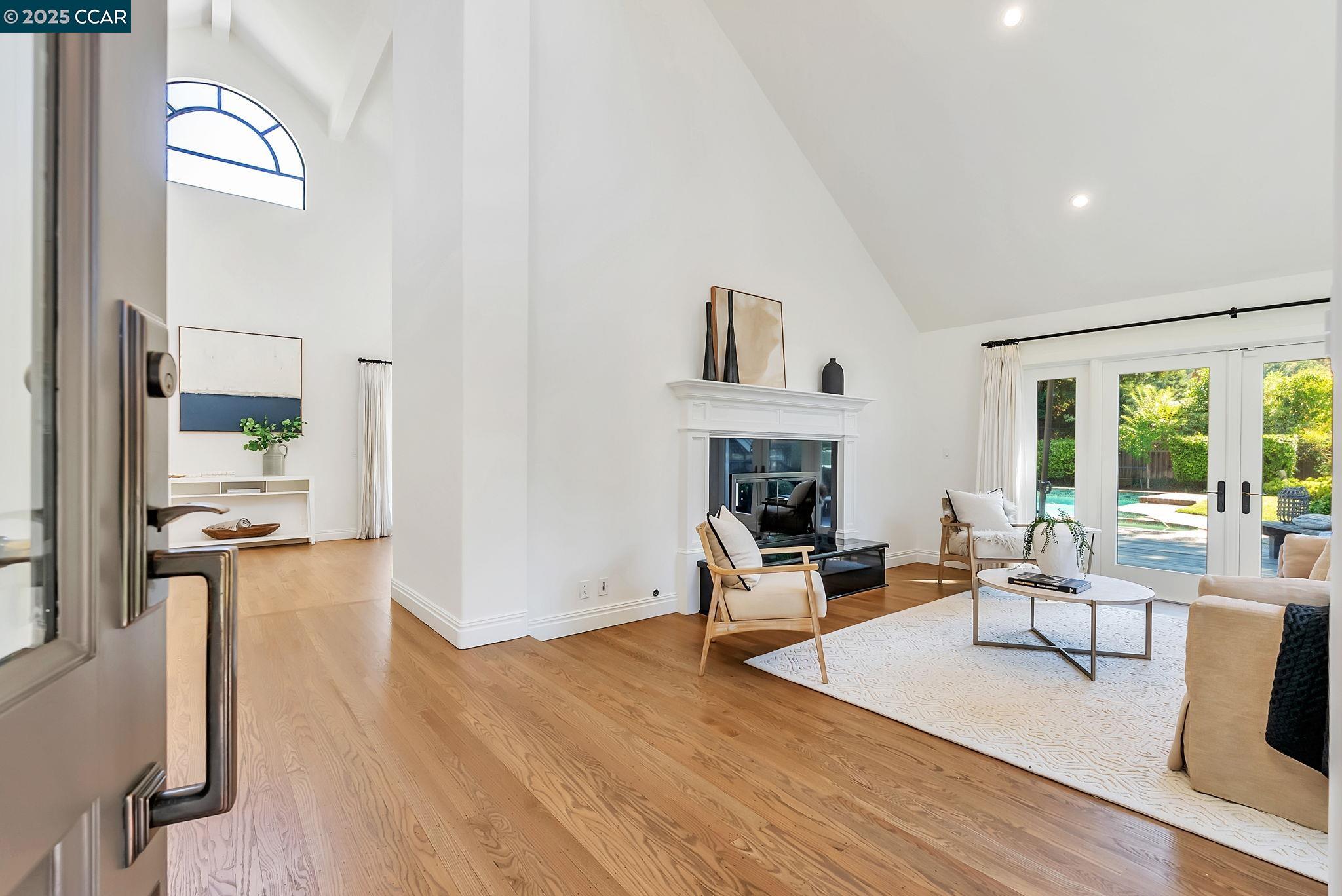 21 Carriage Ct