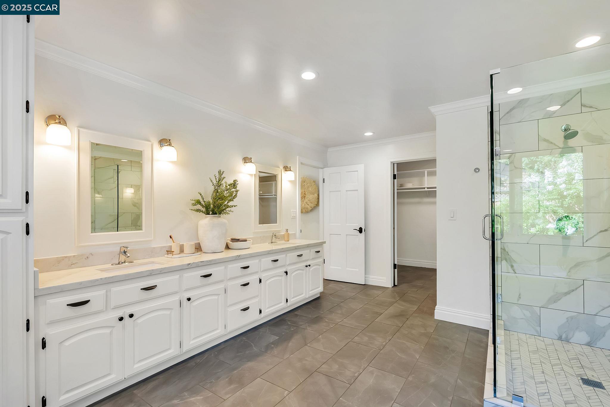 21 Carriage Ct