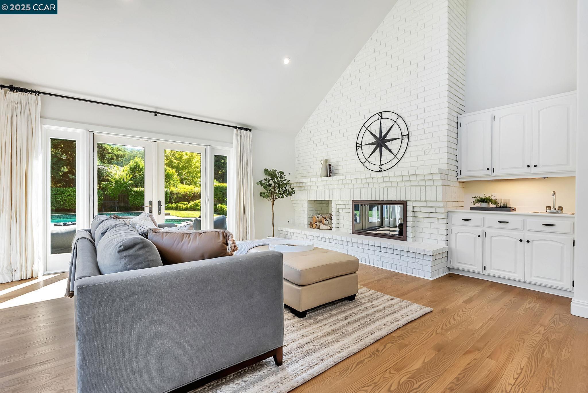 21 Carriage Ct