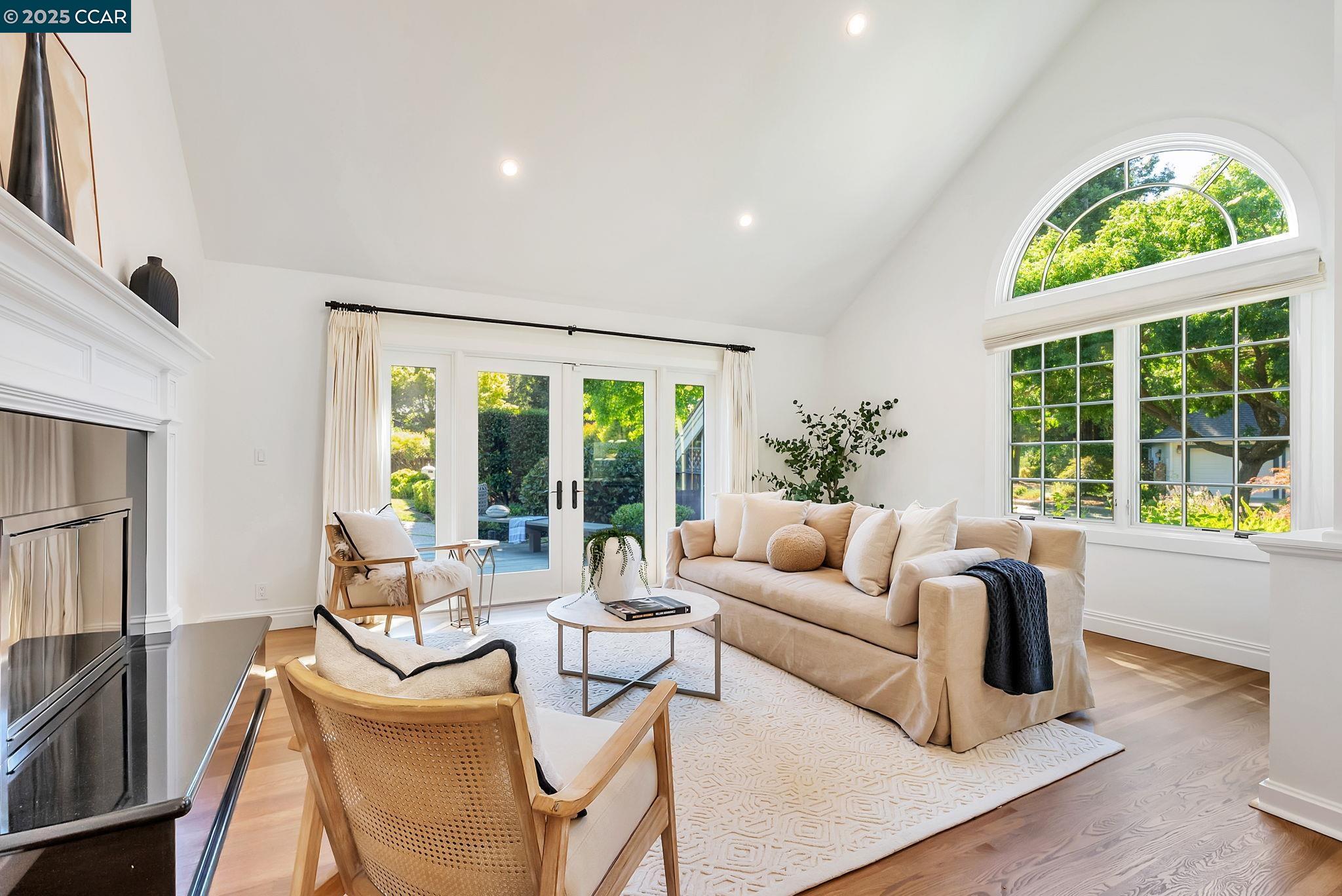 21 Carriage Ct