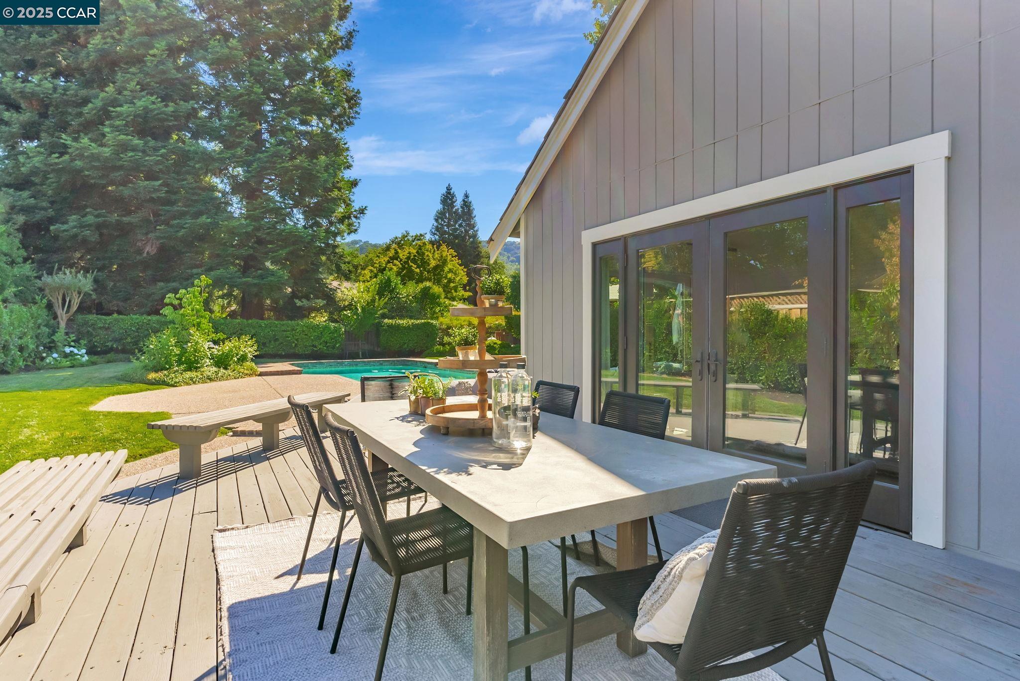 21 Carriage Ct