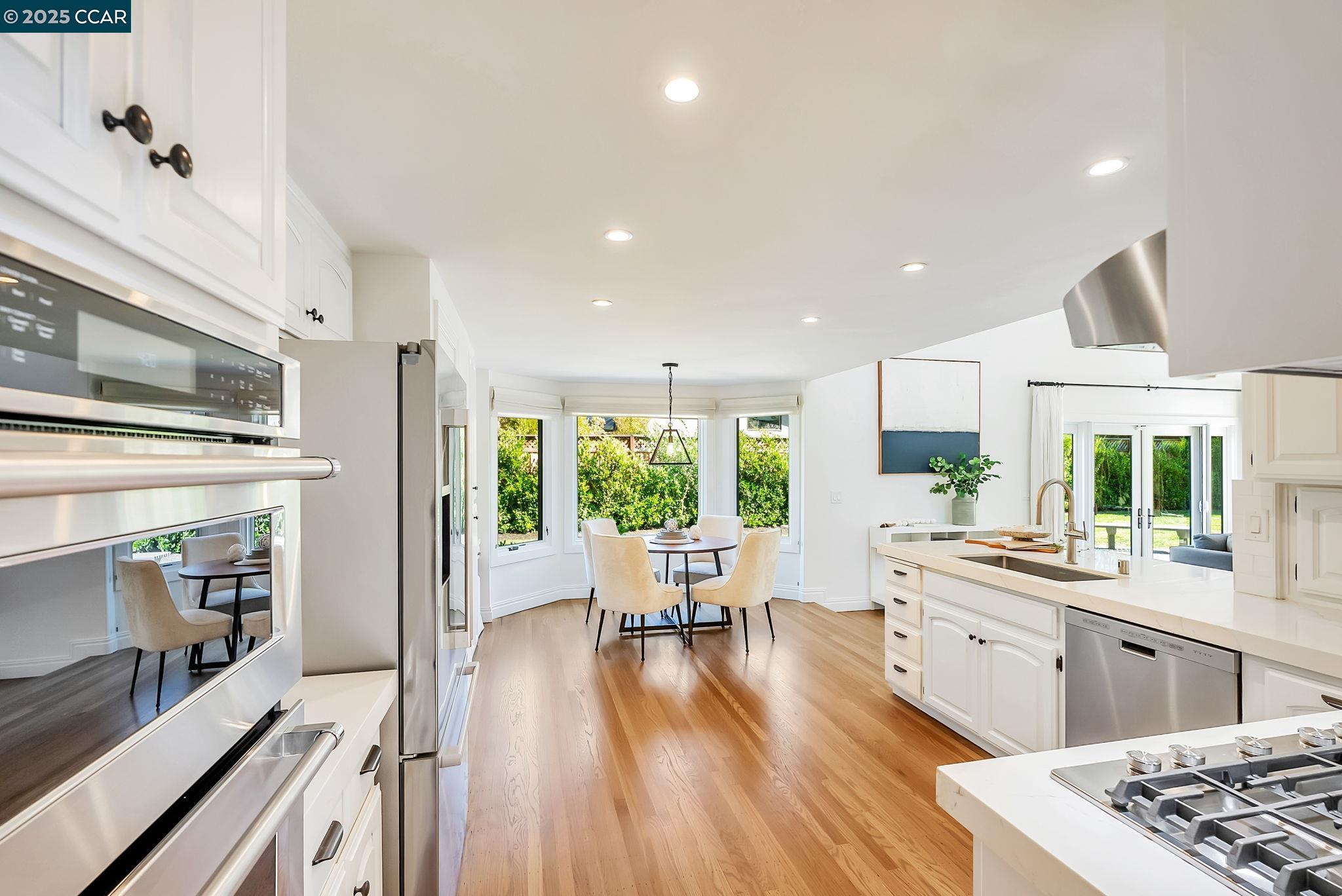 21 Carriage Ct