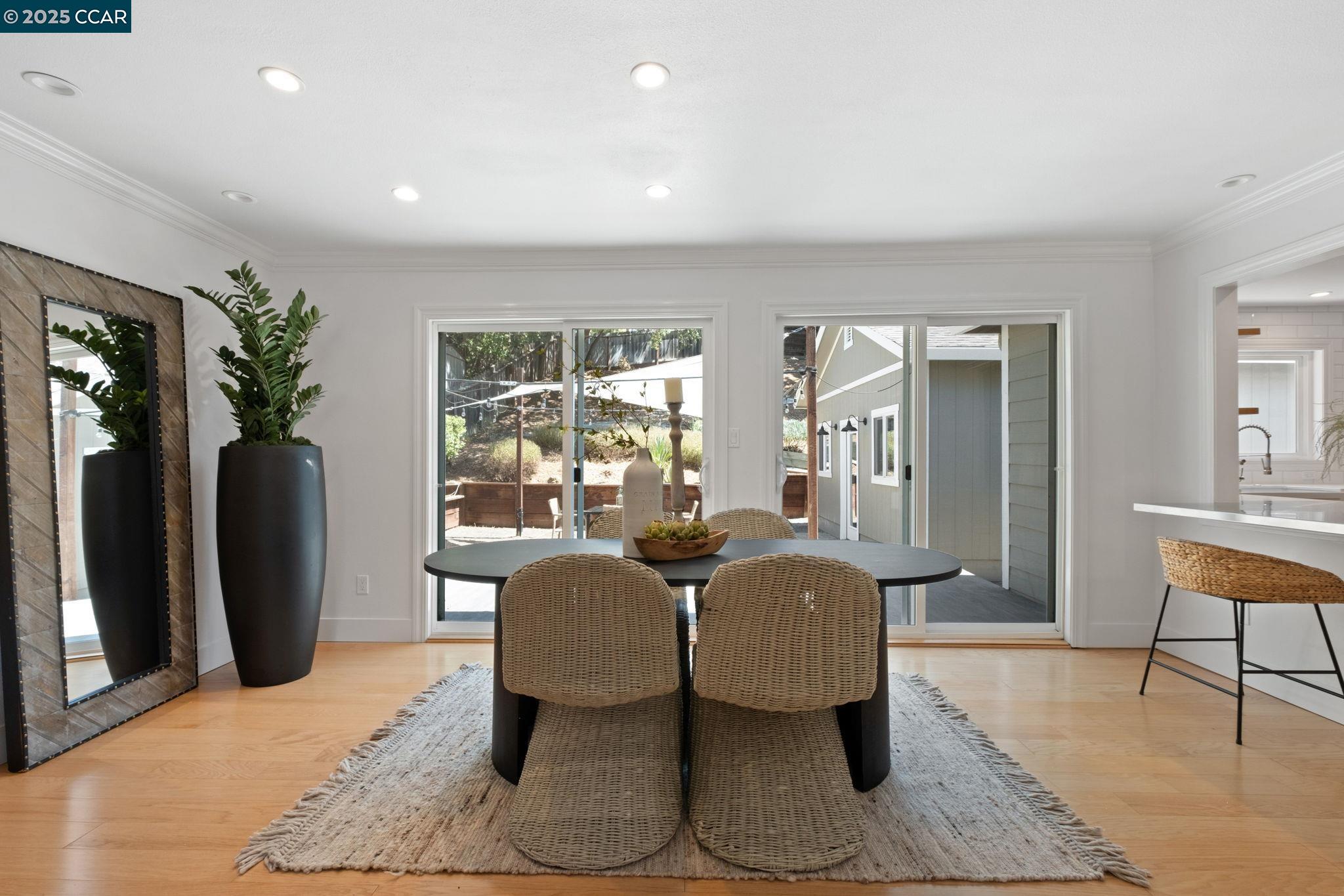 118 Del Monte Dr