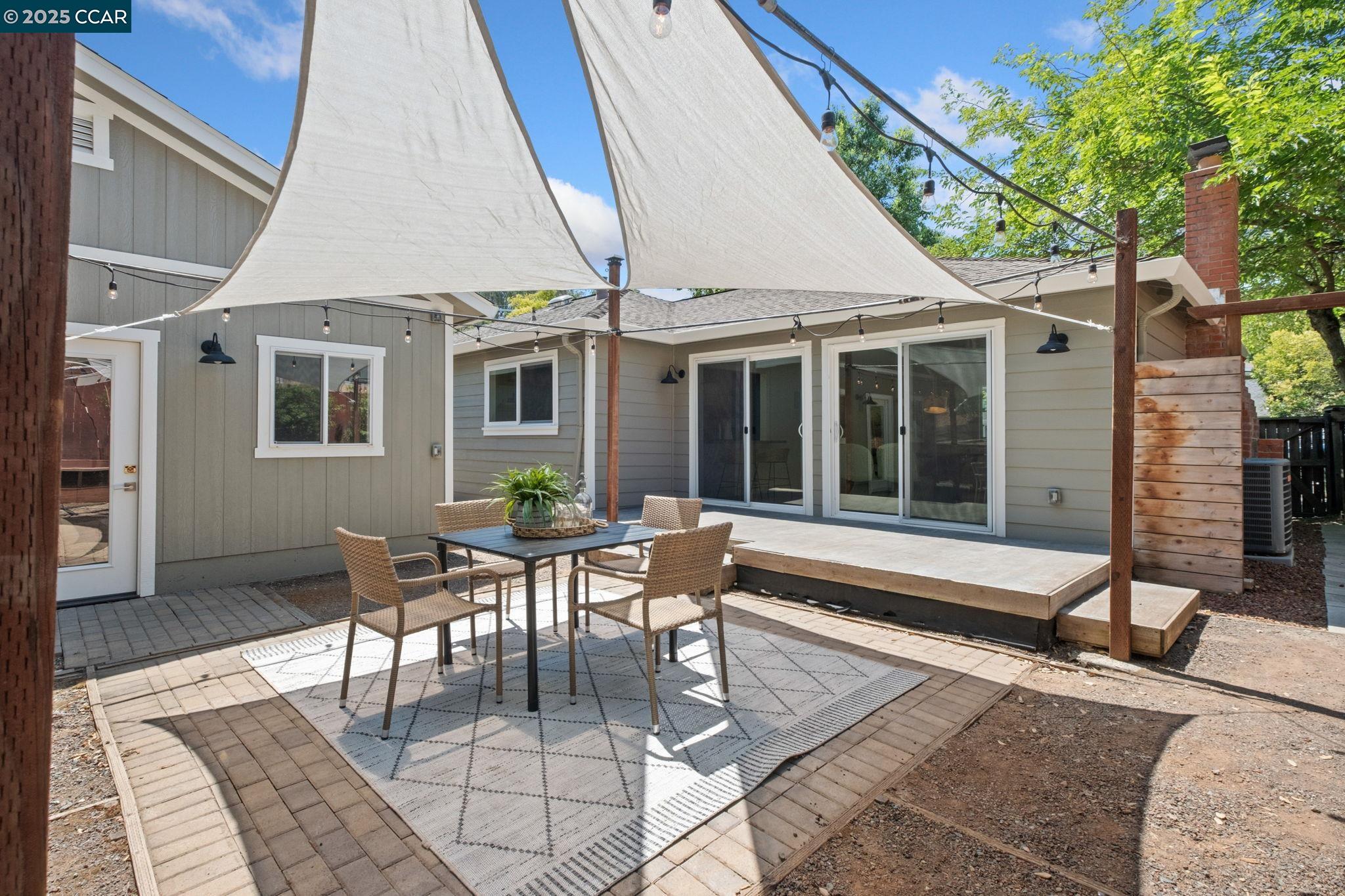 118 Del Monte Dr