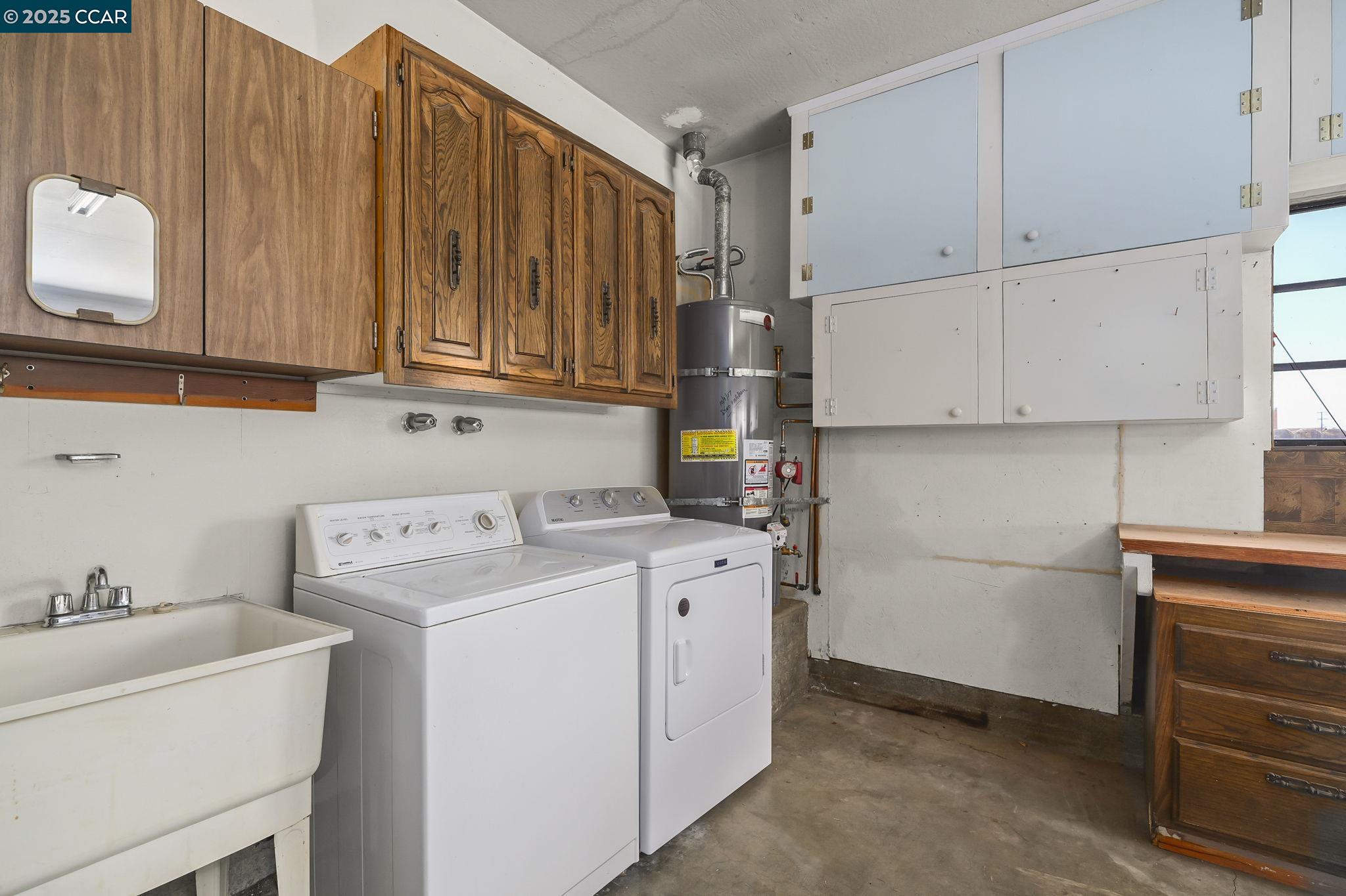 801 Laurel Ct