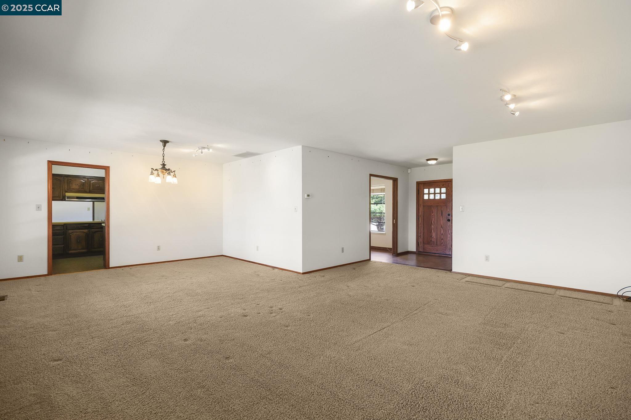801 Laurel Ct