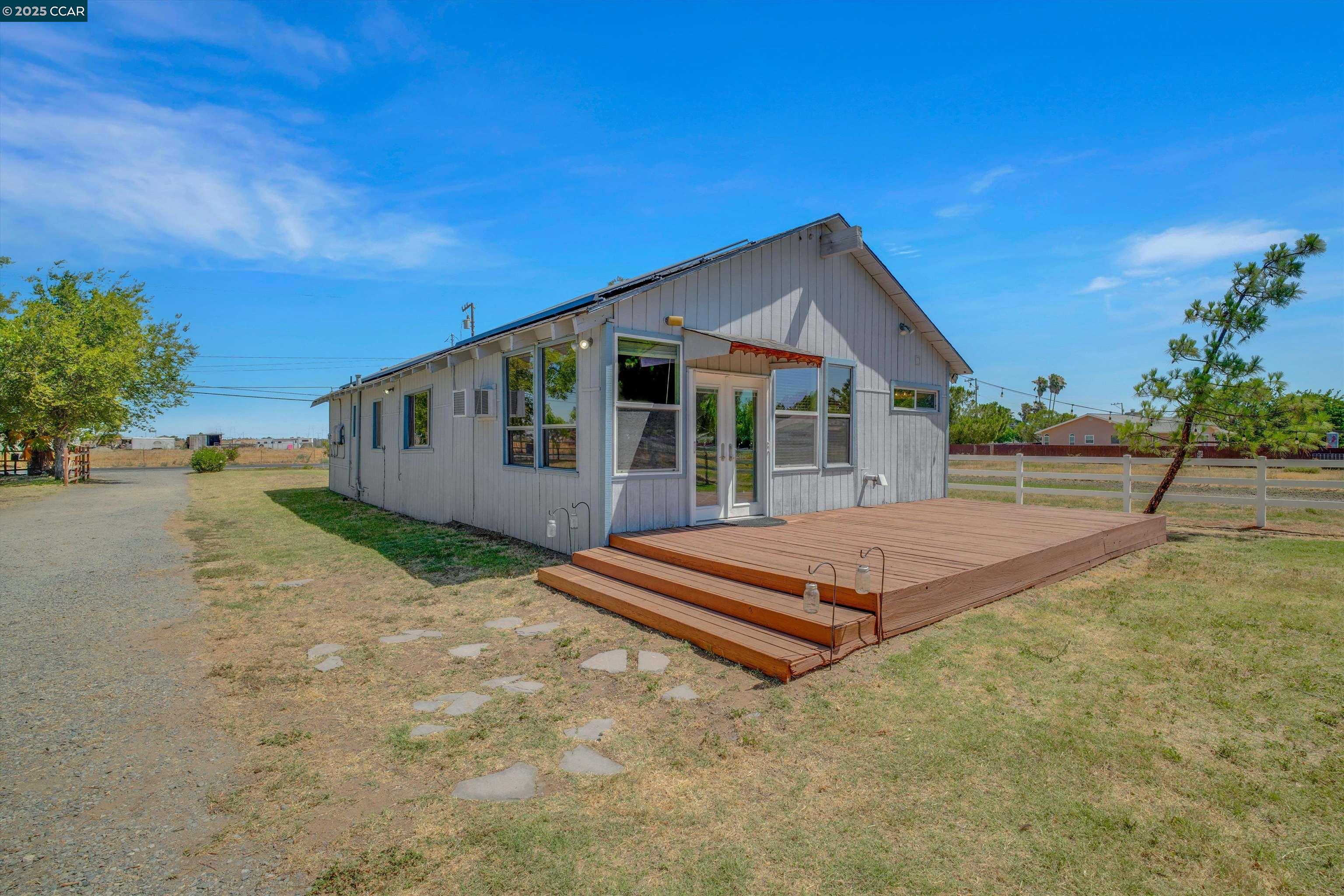 2705 Delta Rd