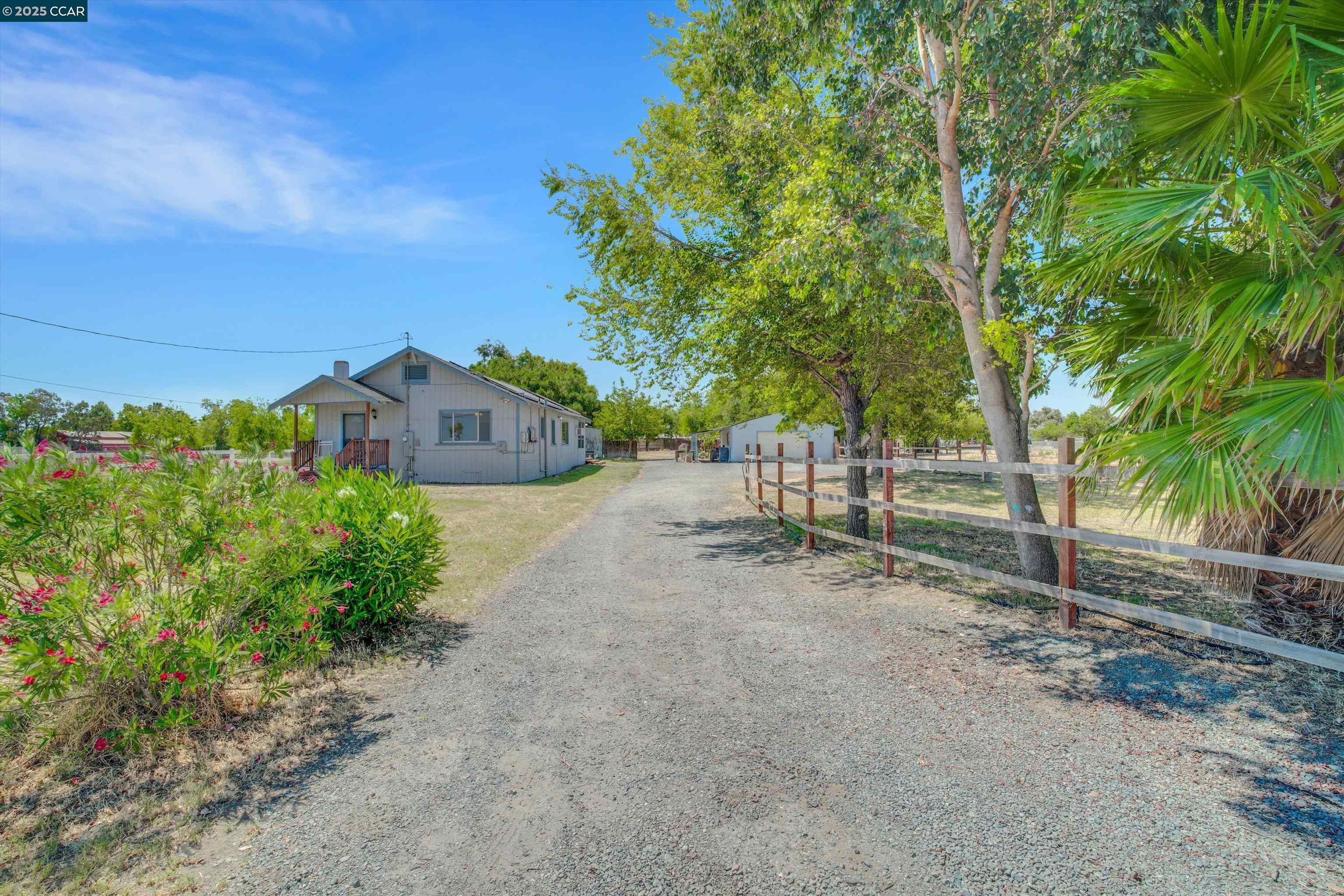 2705 Delta Rd