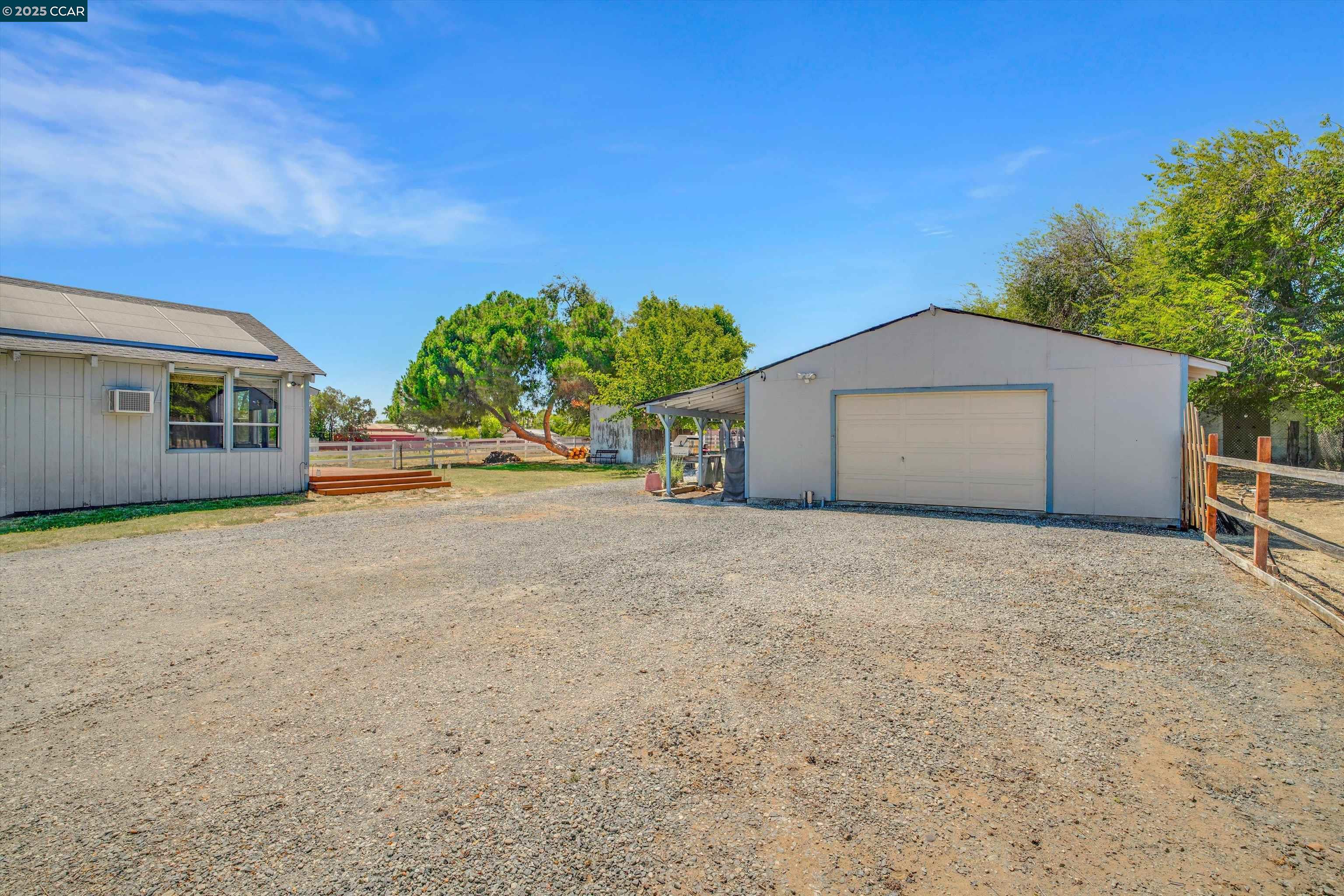 2705 Delta Rd