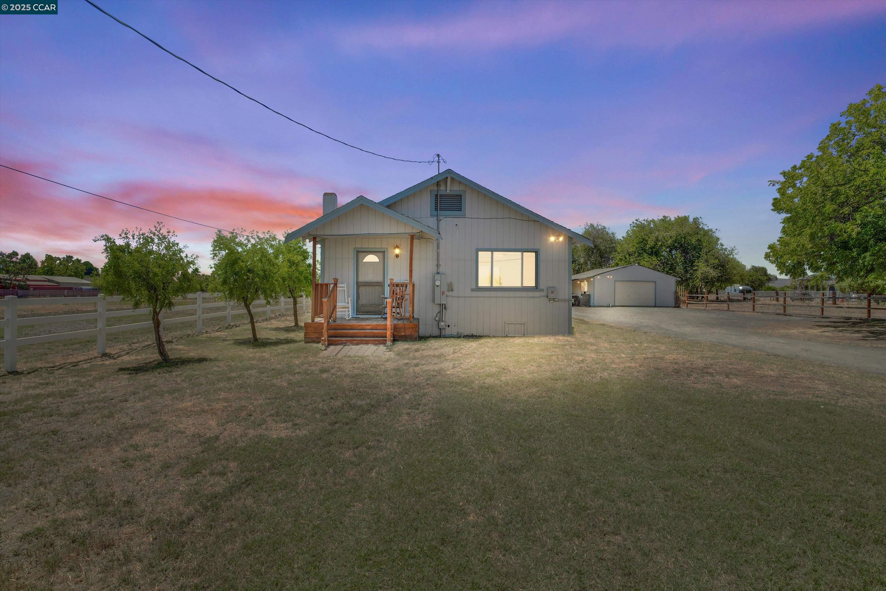 2705 Delta Rd