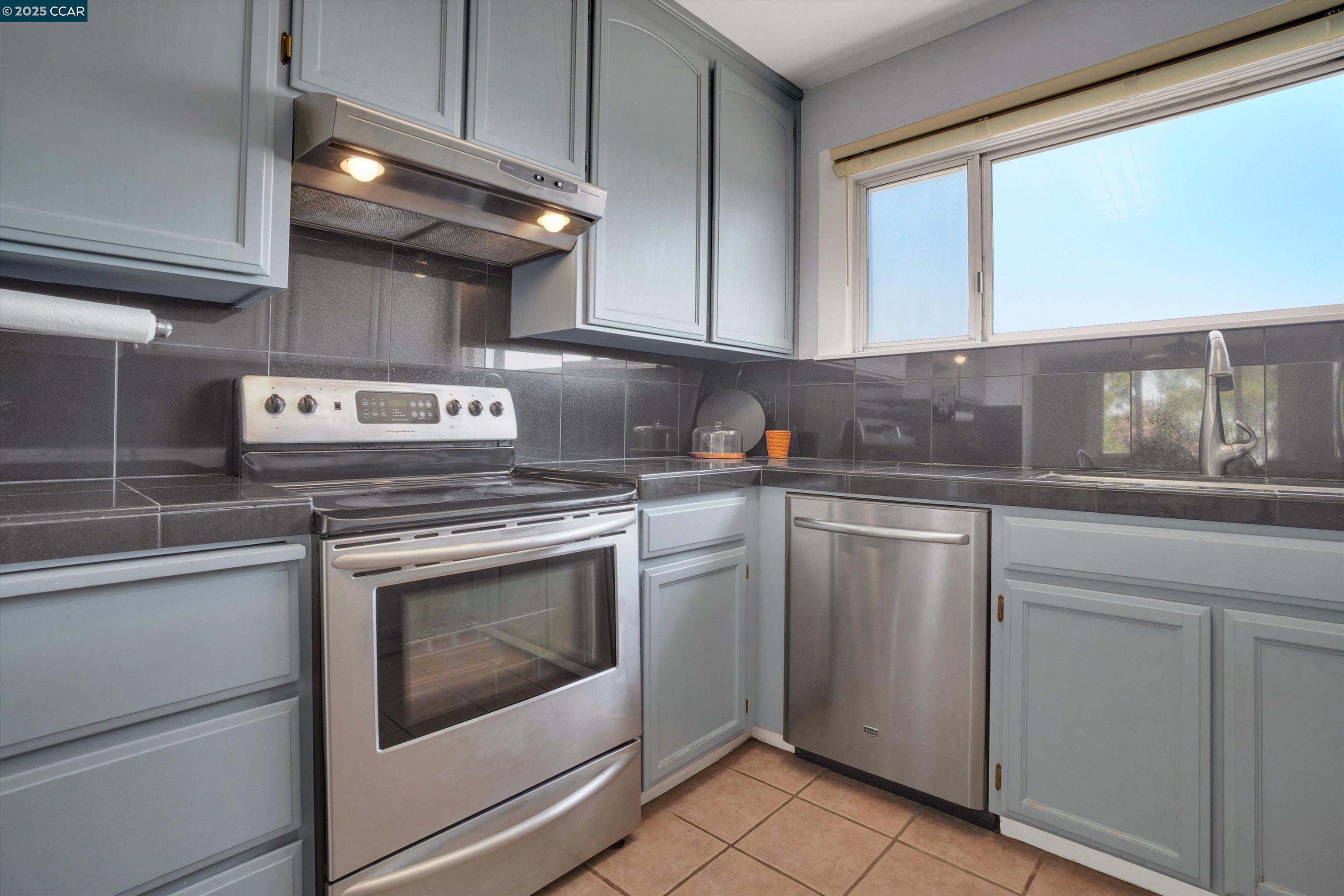 2705 Delta Rd