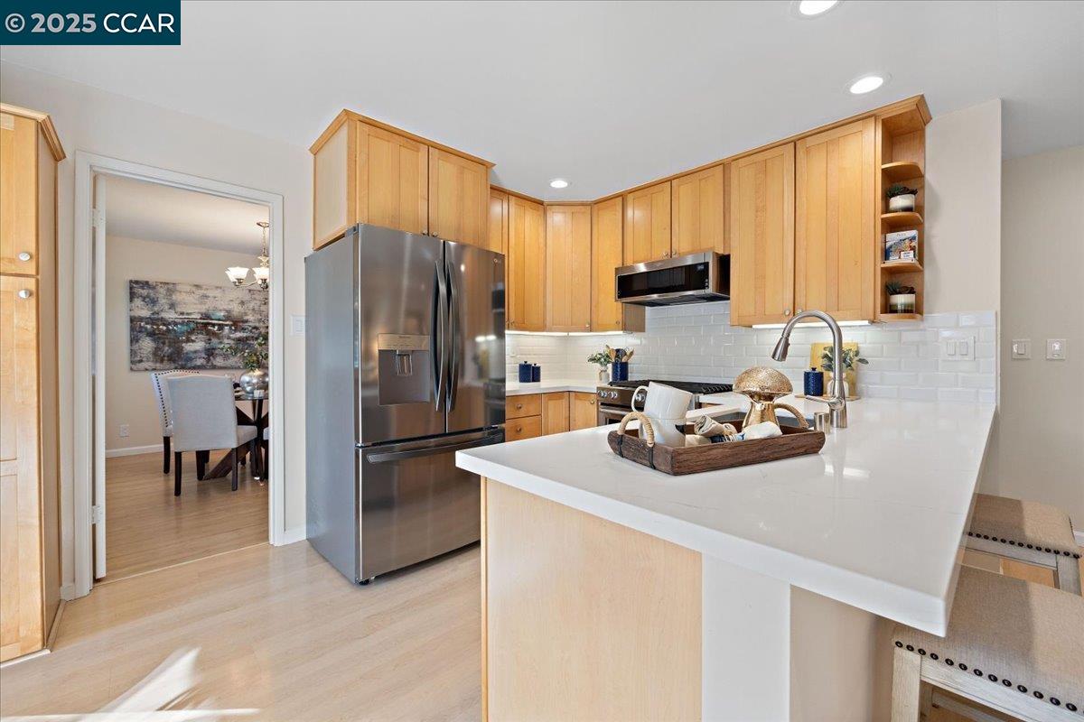1932 Jameson Ct