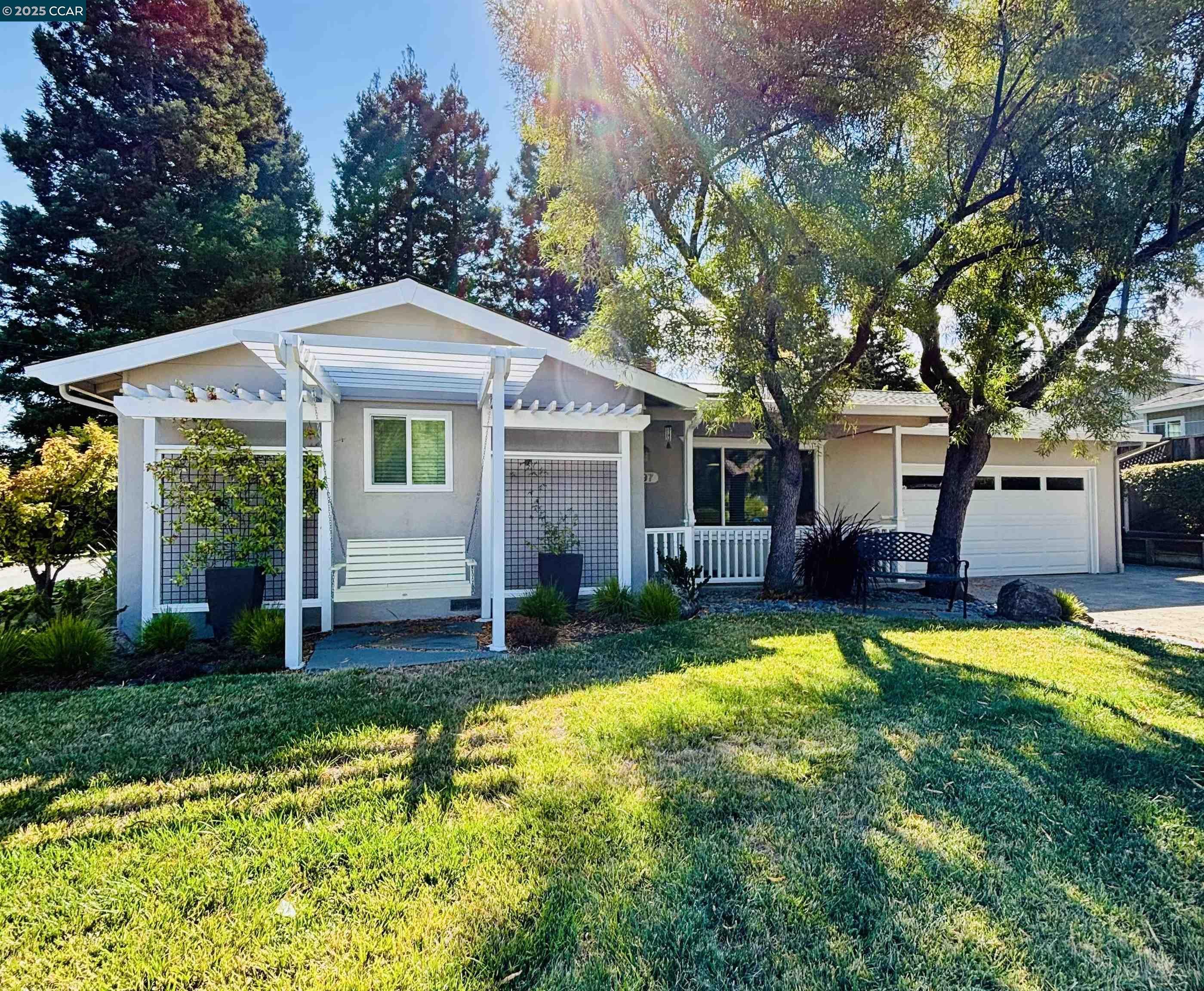 597 Dove Ct