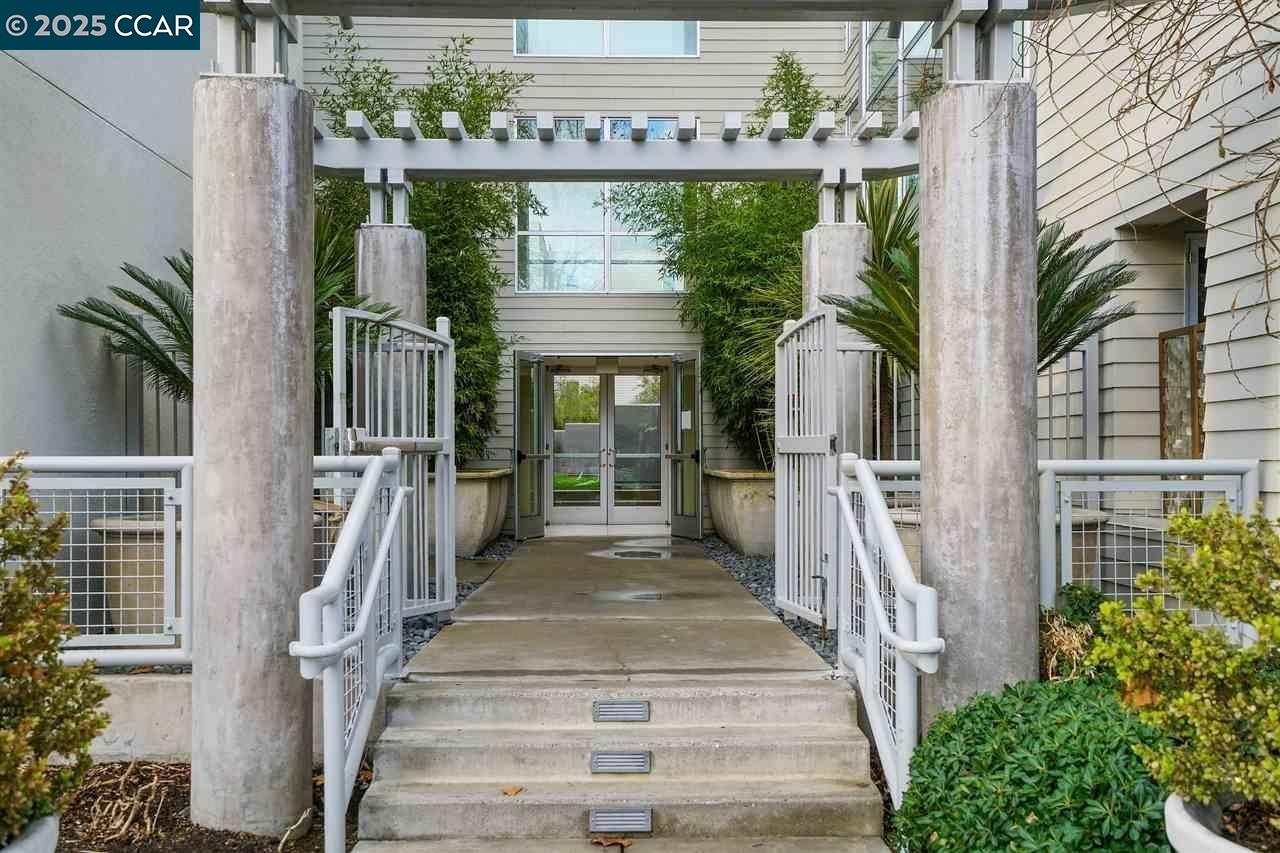 1655 N CALIFORNIA # 131