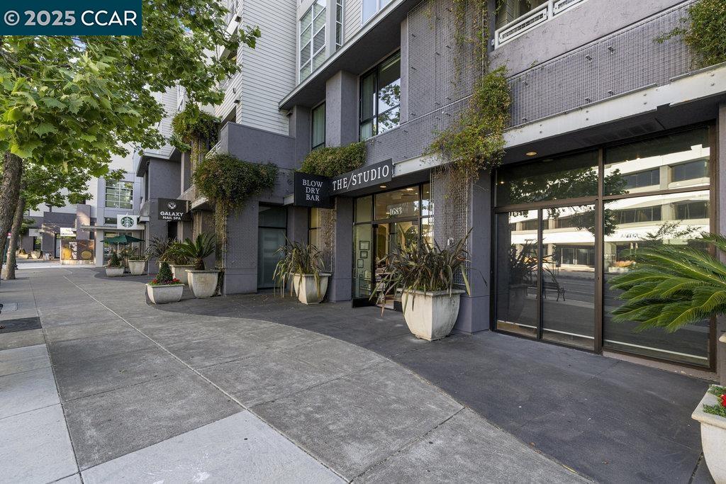 1655 N CALIFORNIA # 131
