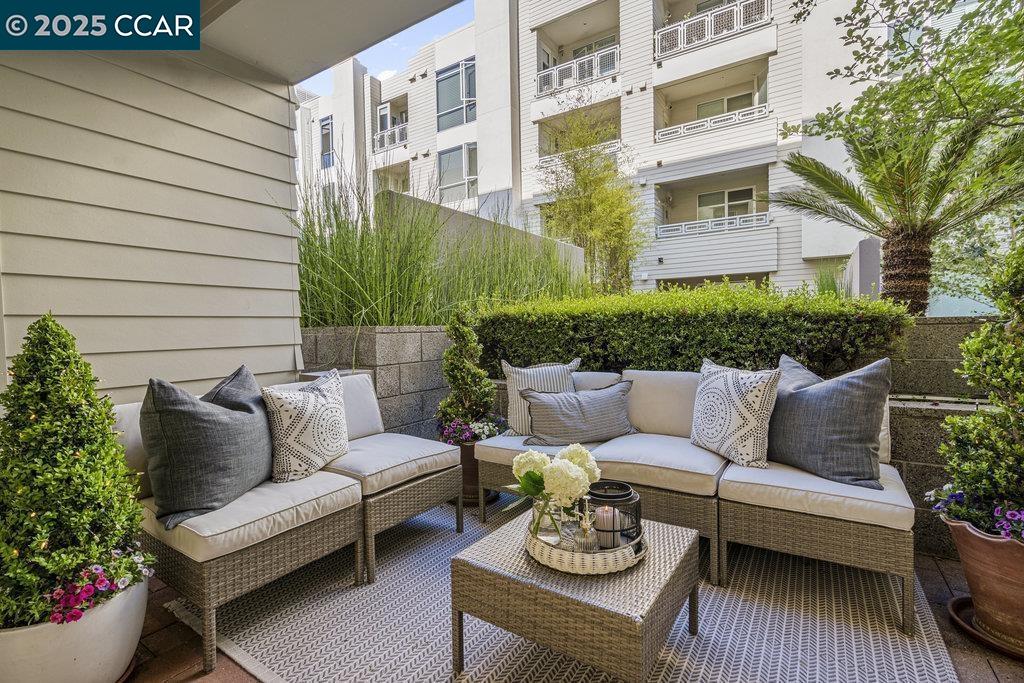 1655 N CALIFORNIA # 131