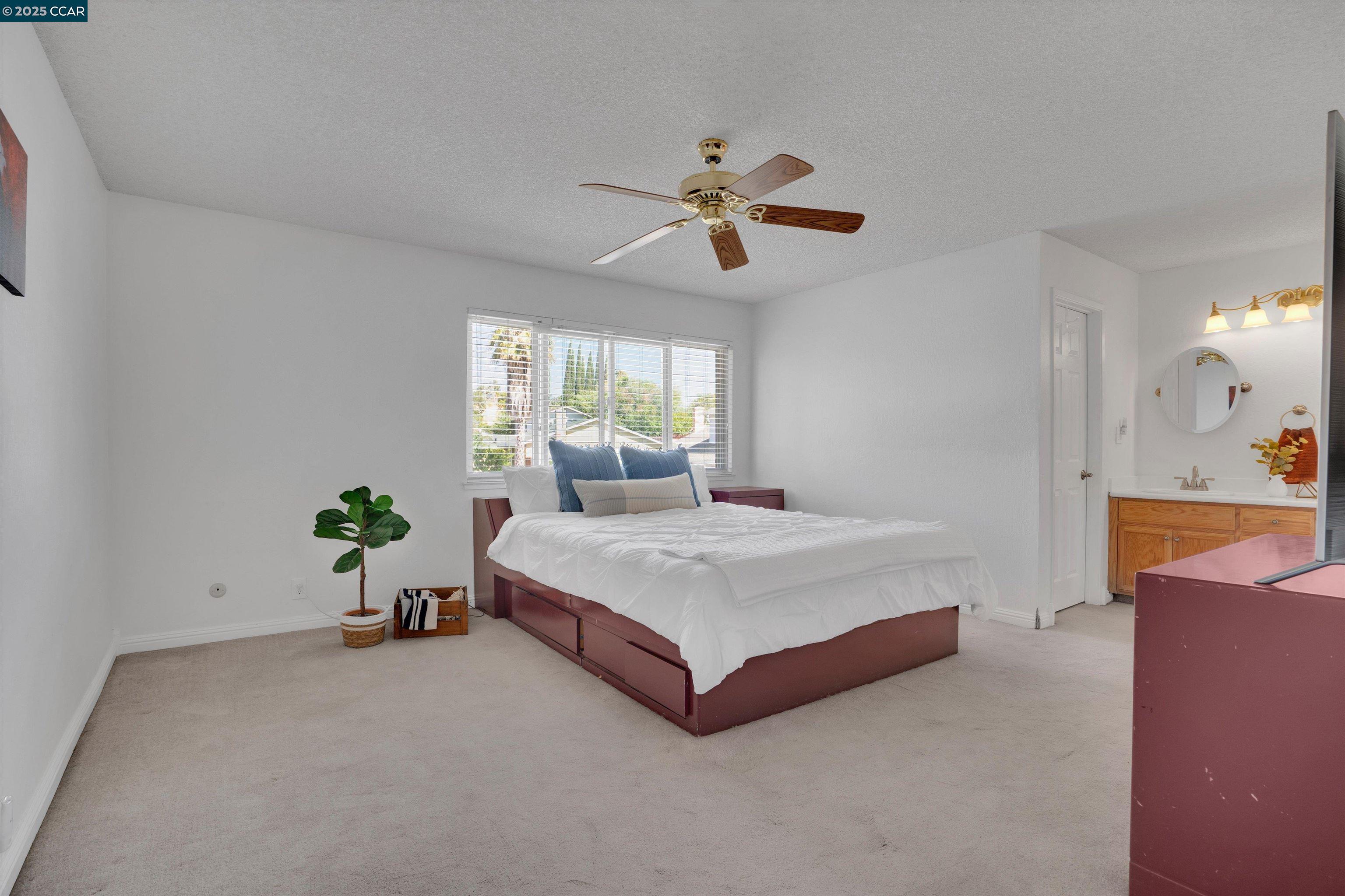920 Gloucester Ct