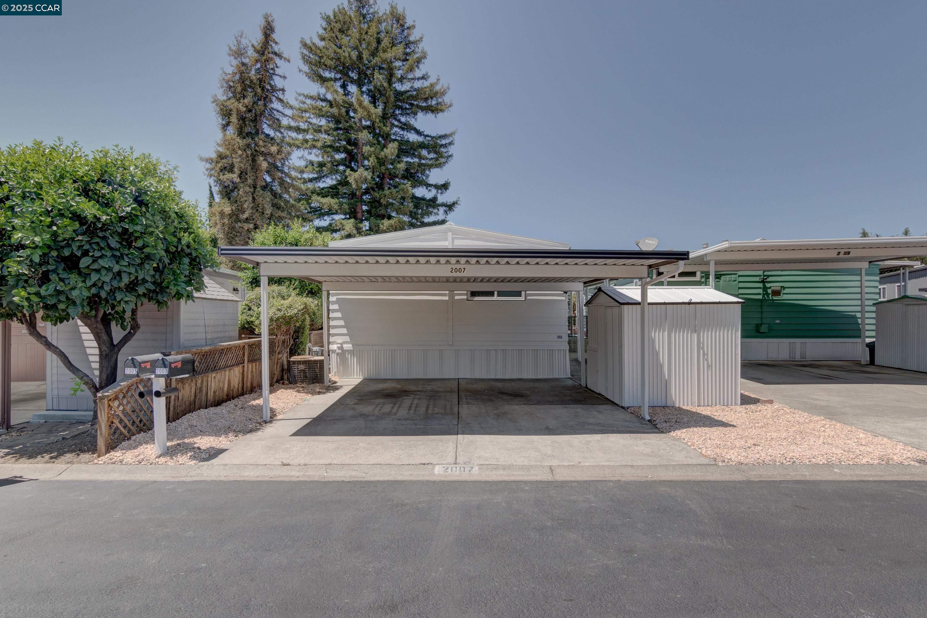 2007 DALIS DRIVE # 36