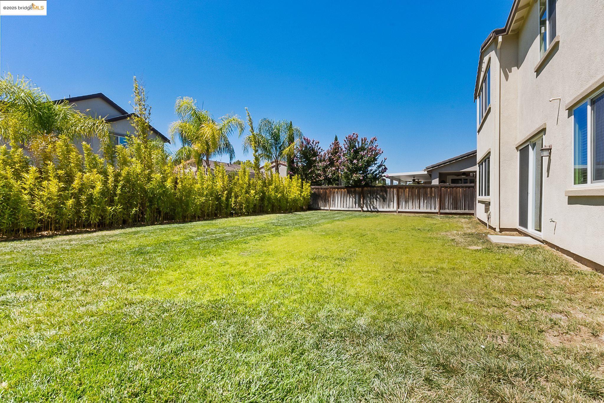 566 Mandevilla Dr