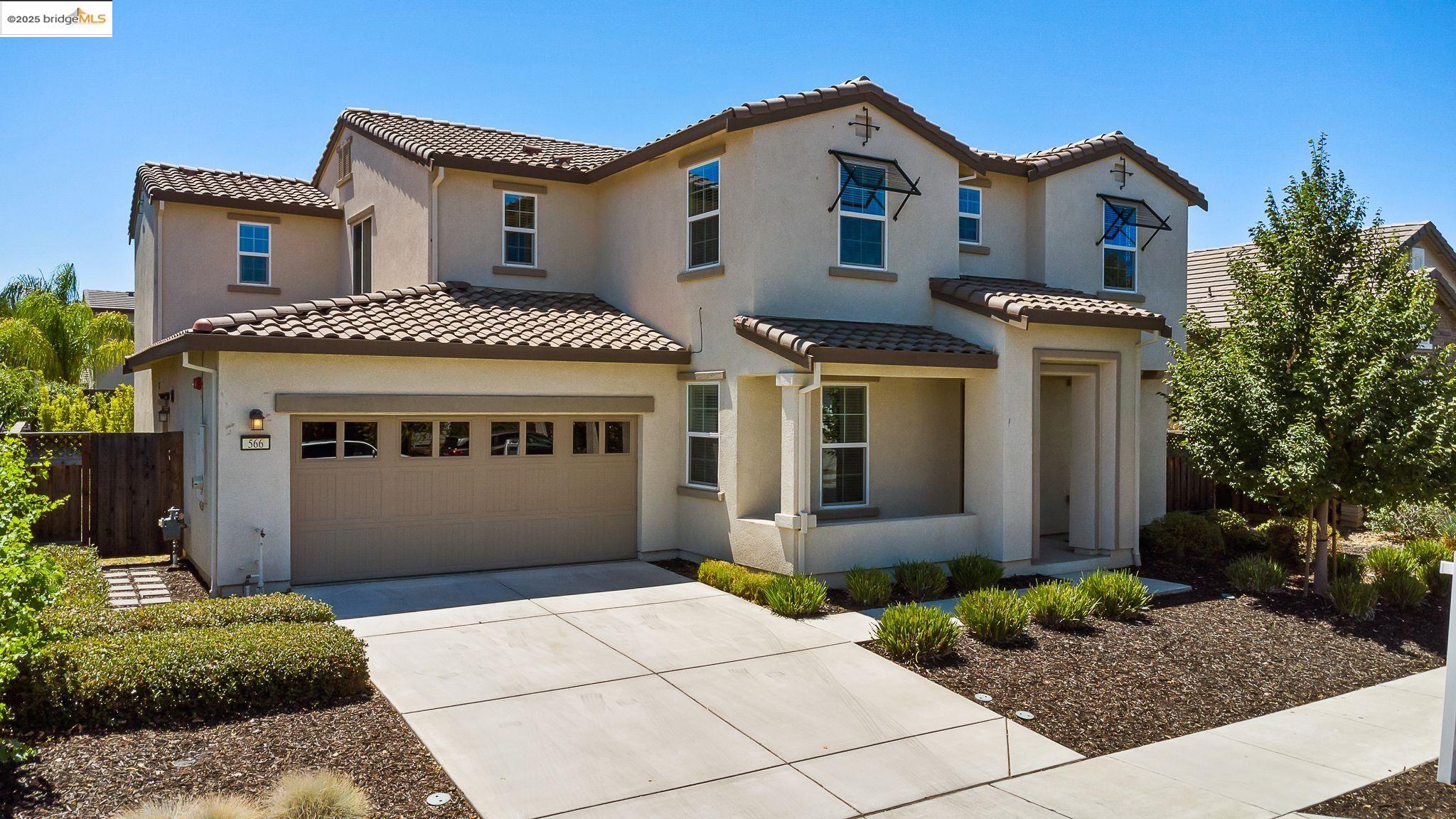 566 Mandevilla Dr