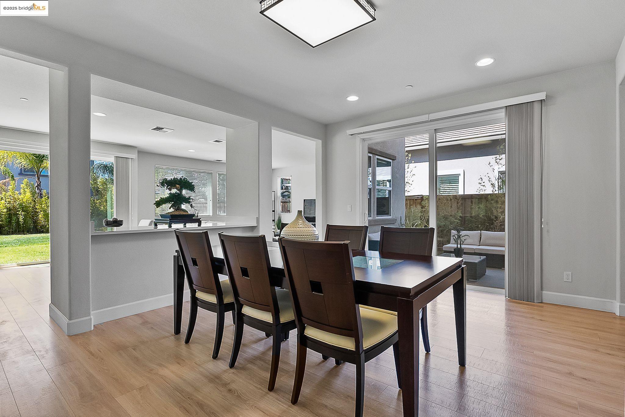 566 Mandevilla Dr