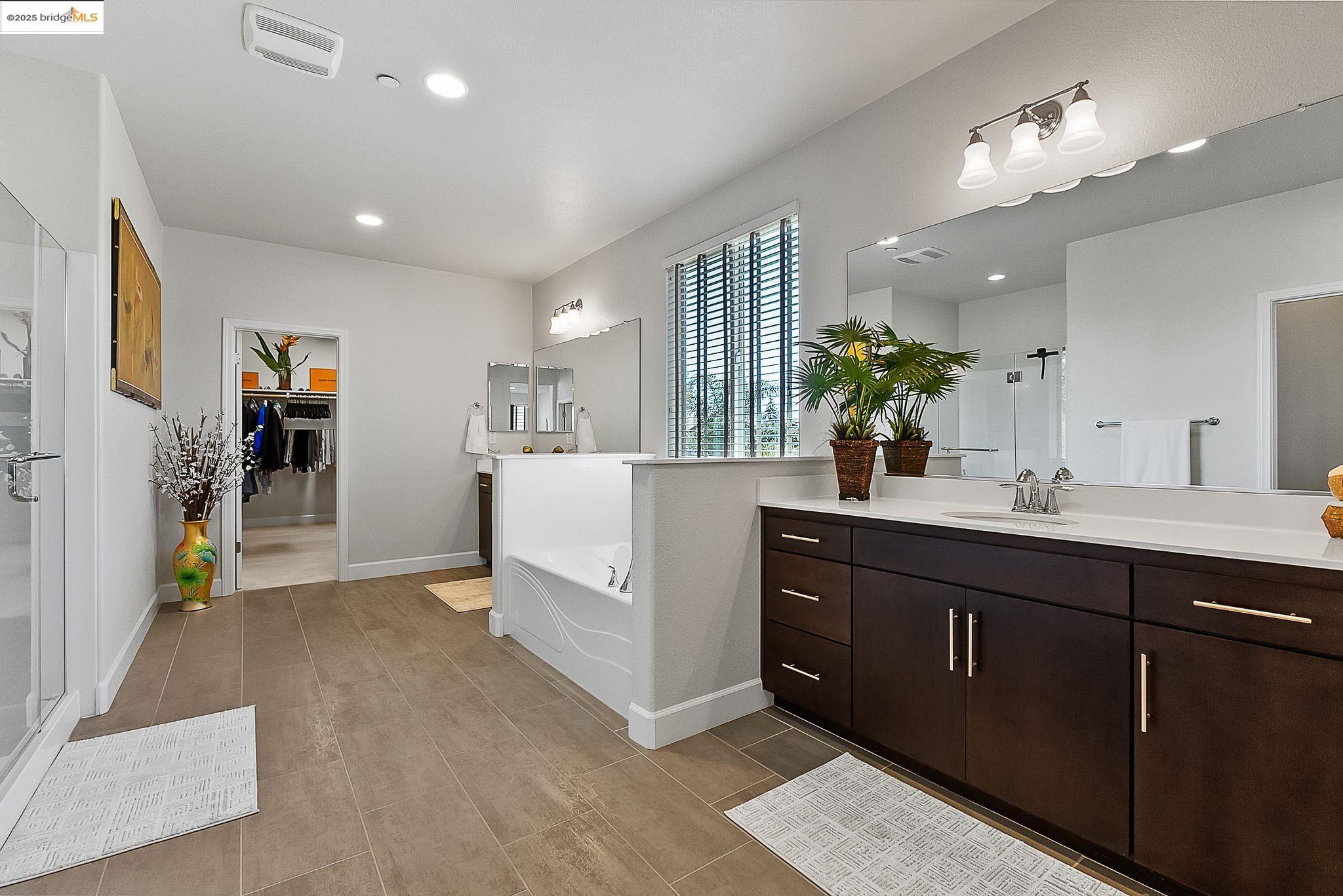 566 Mandevilla Dr