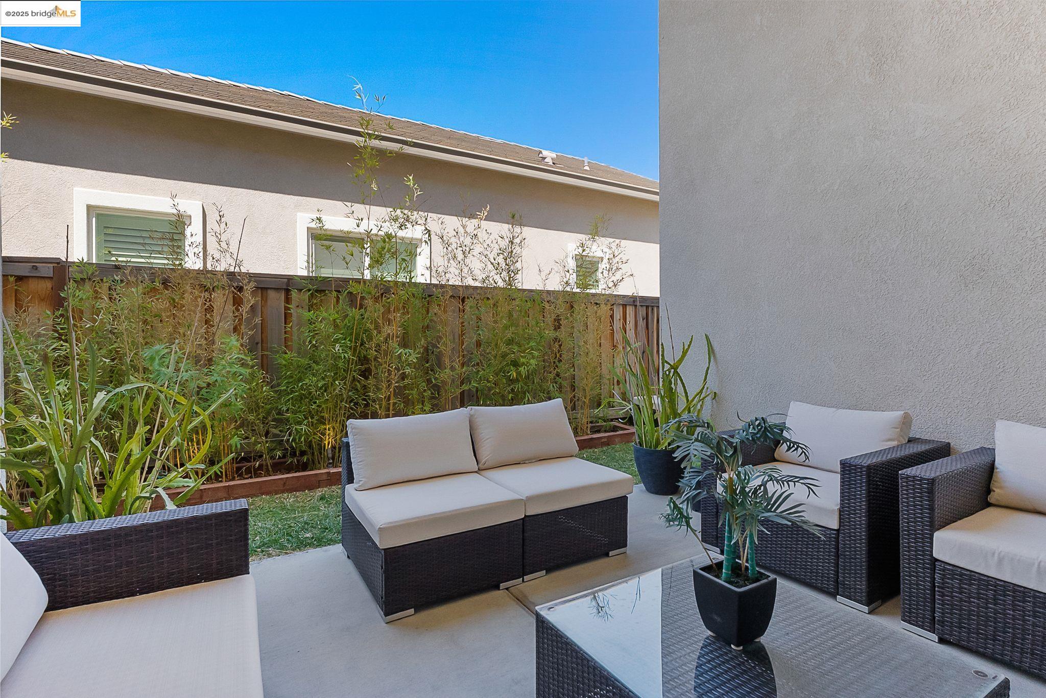 566 Mandevilla Dr