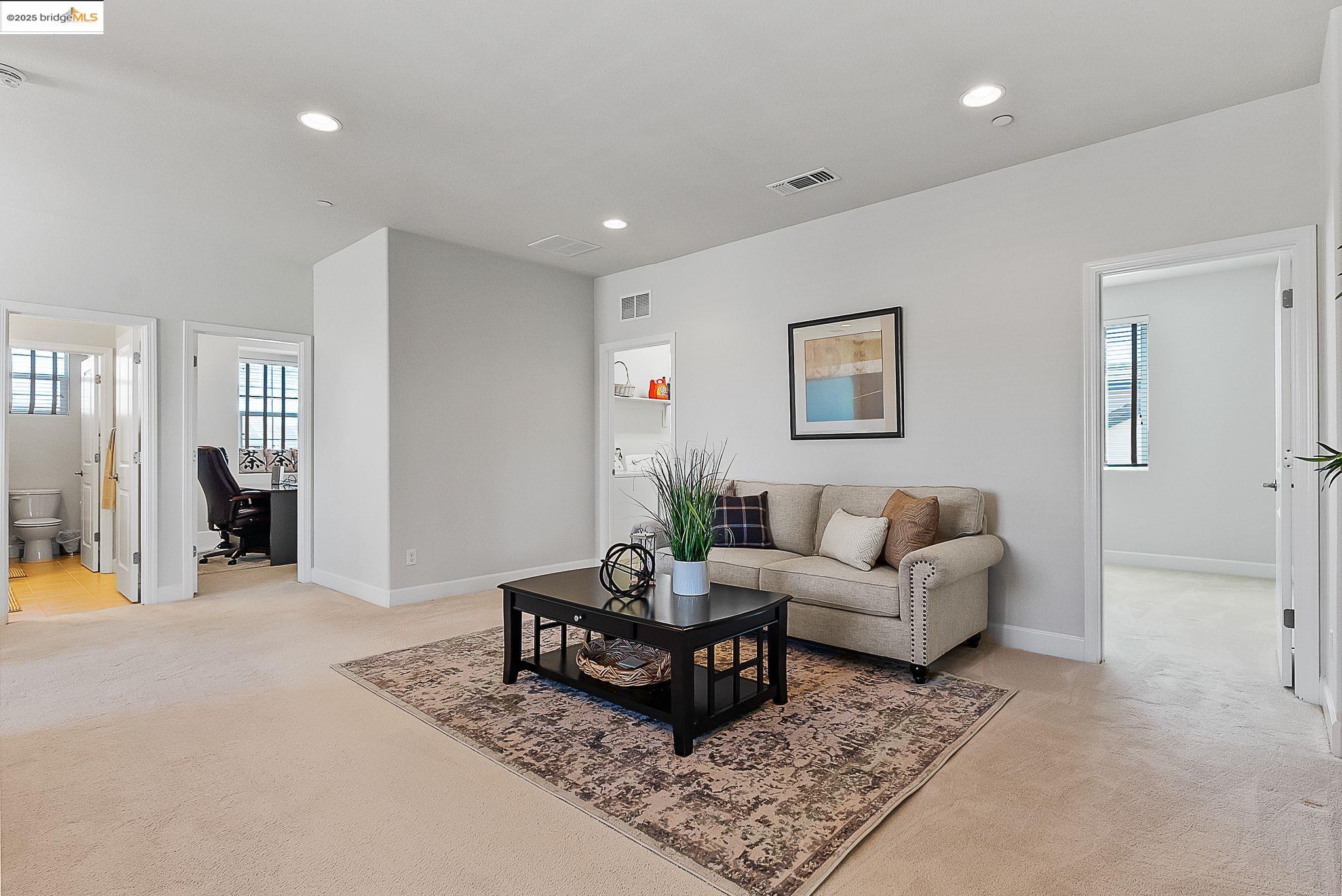 566 Mandevilla Dr