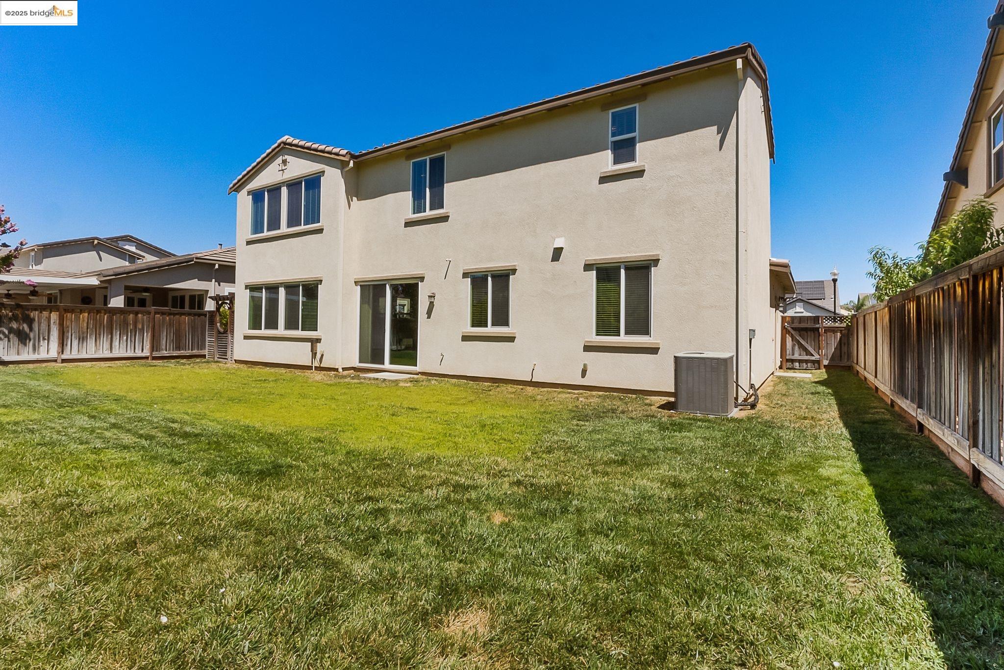 566 Mandevilla Dr