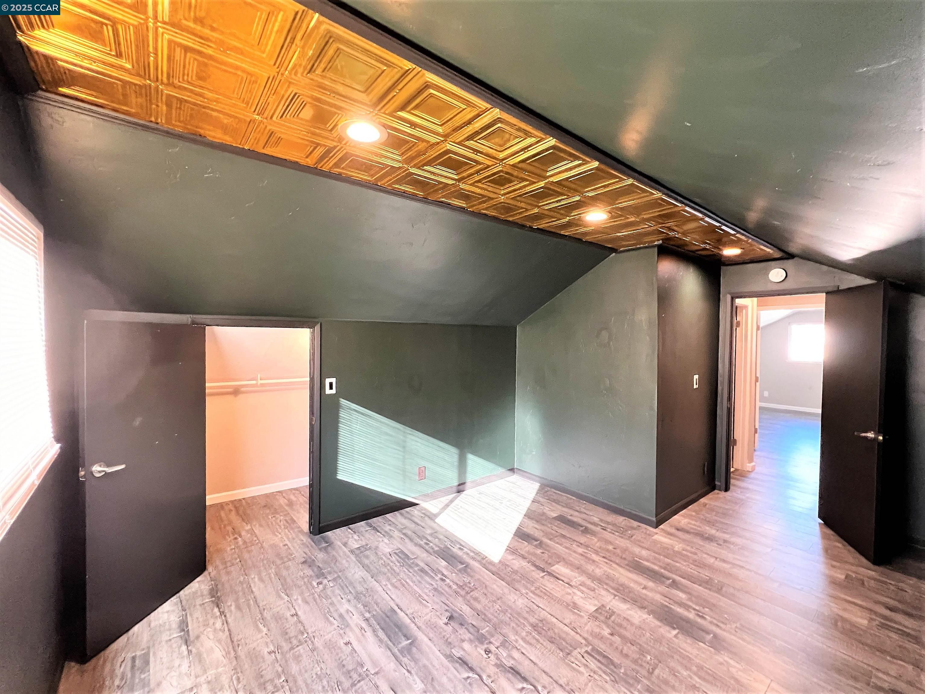 3325 G St