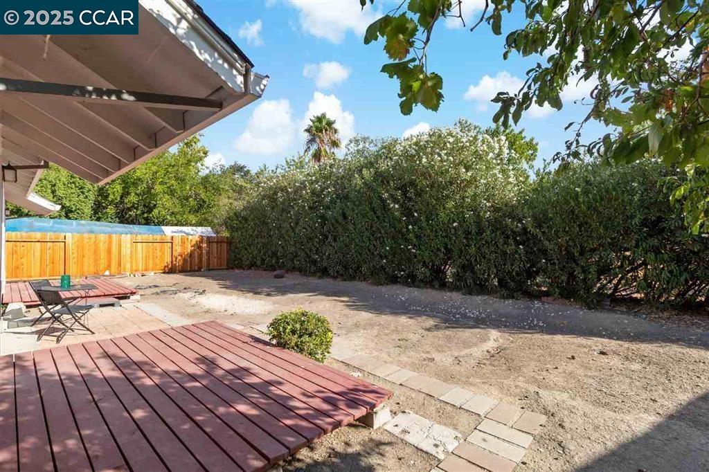 3325 G St