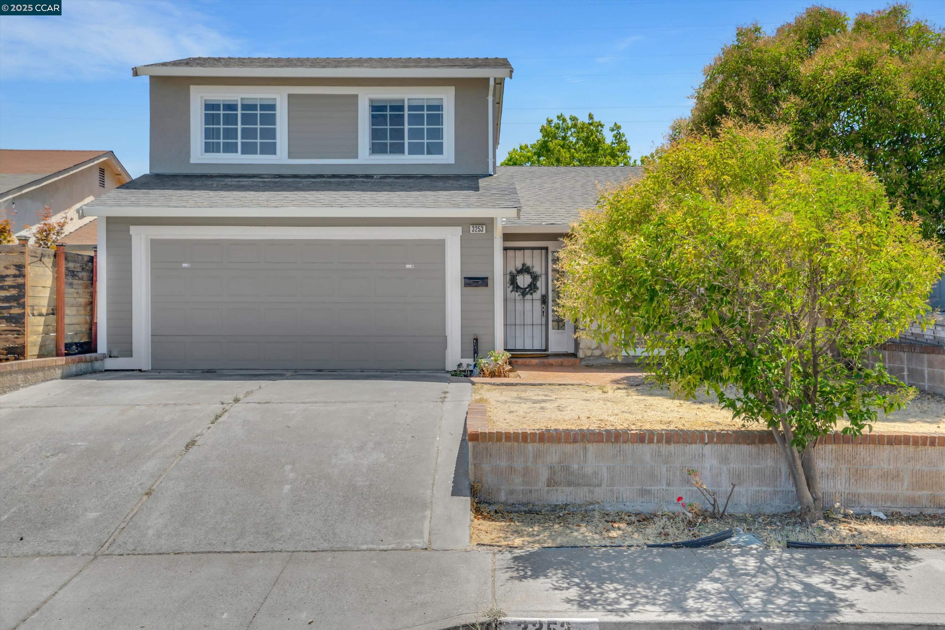 3253 Madrone St