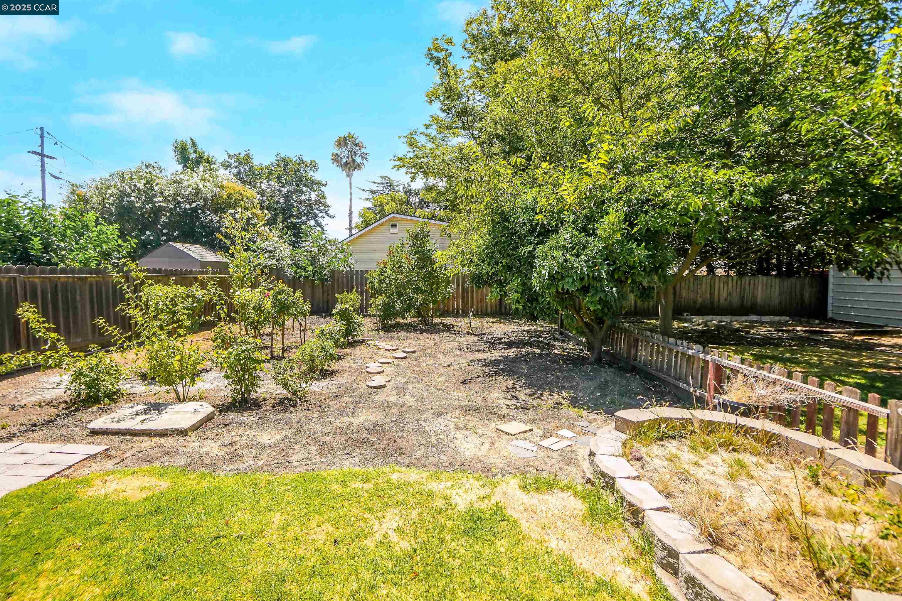 160 S Cody Ln