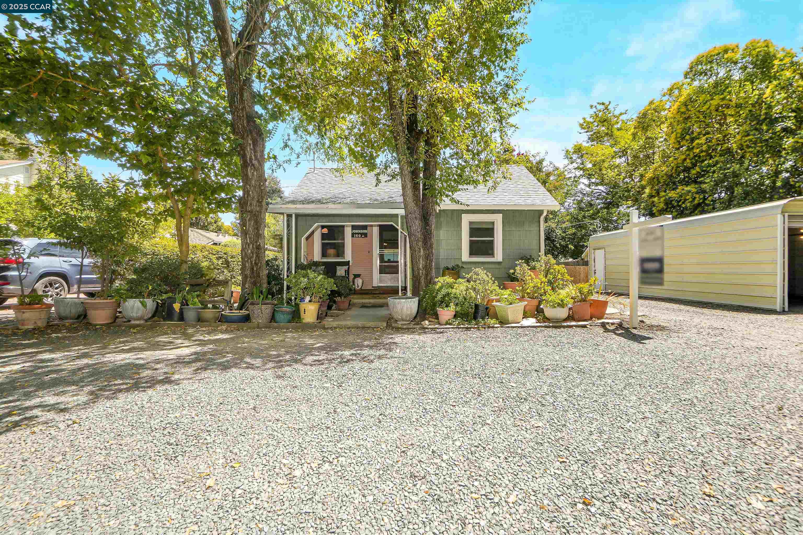 160 S Cody Ln