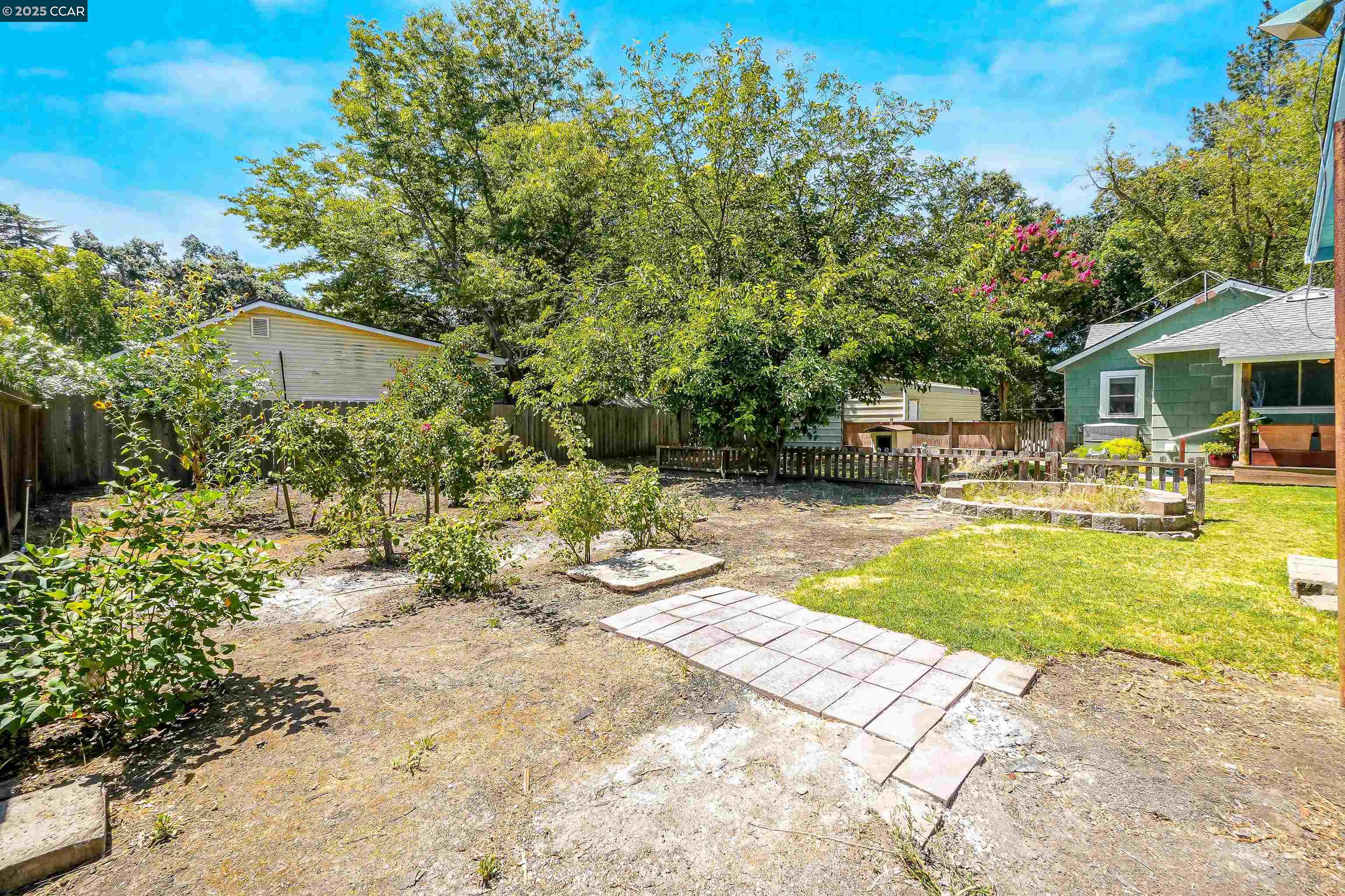 160 S Cody Ln
