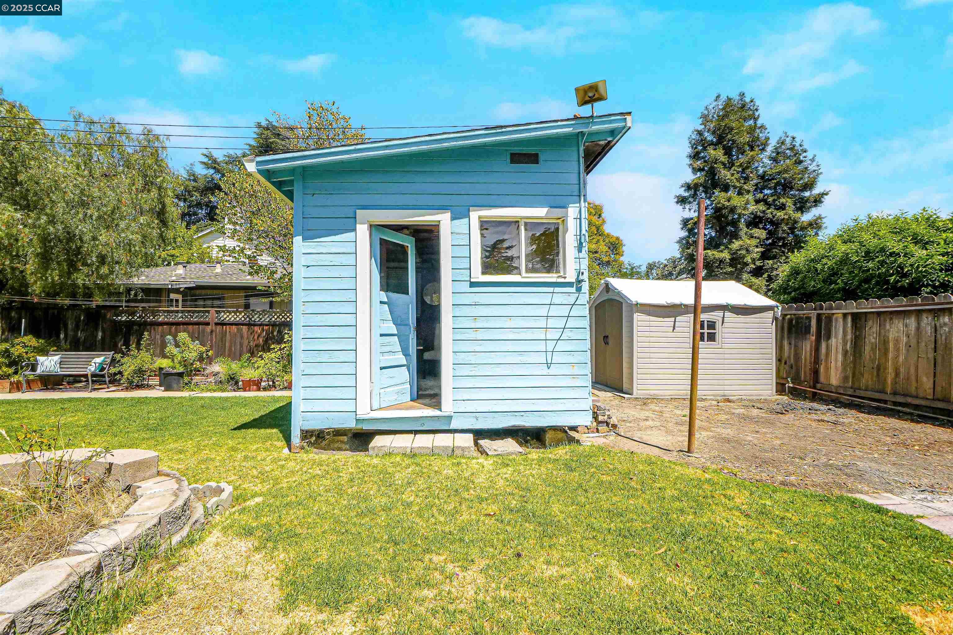 160 S Cody Ln